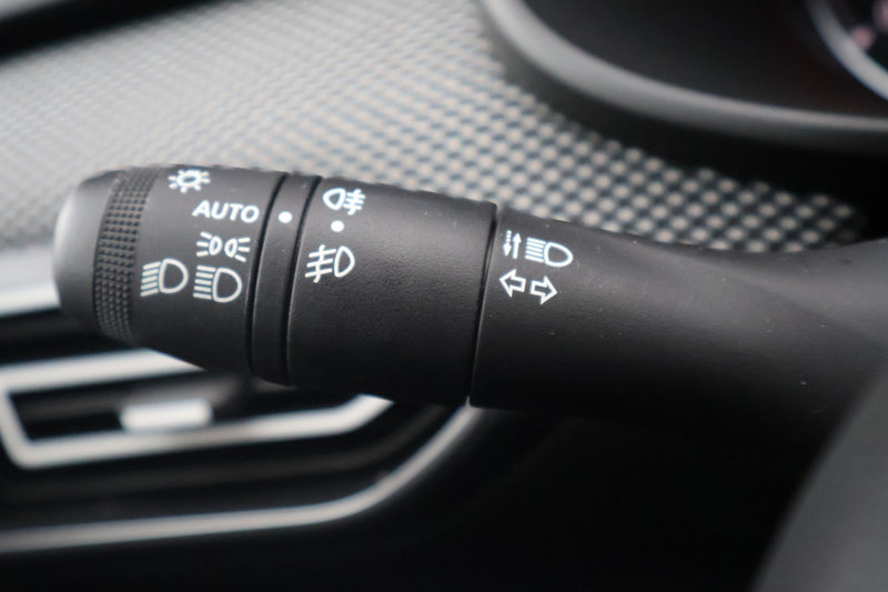 Dacia Sandero III 1.0 TCE Expression LED Navi Kamera — photo 25
