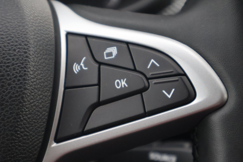 Dacia Sandero III 1.0 TCE Expression LED Navi Kamera — photo 24