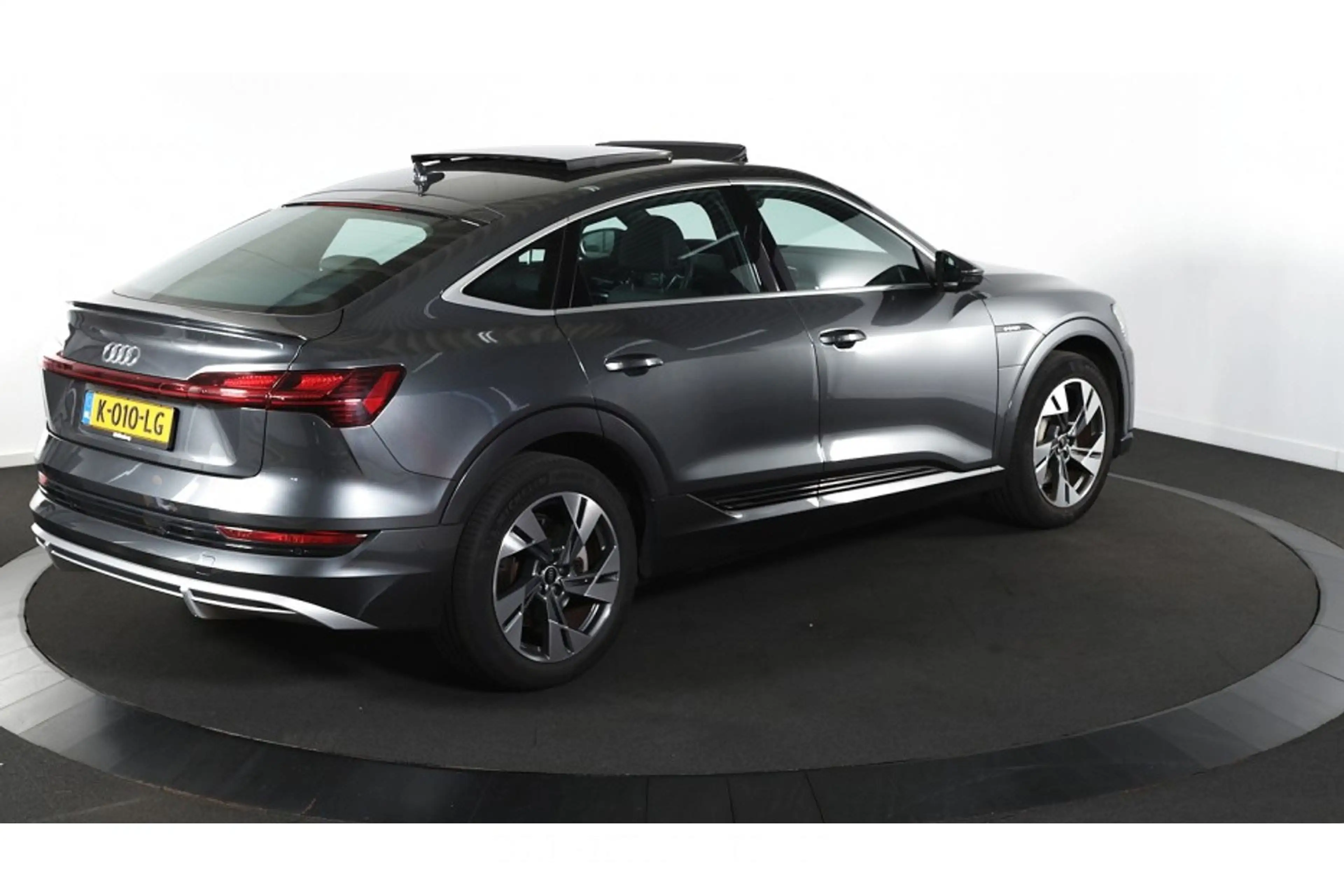 Audi e-tron 50 Quattro S edition 71 kWh — photo 3