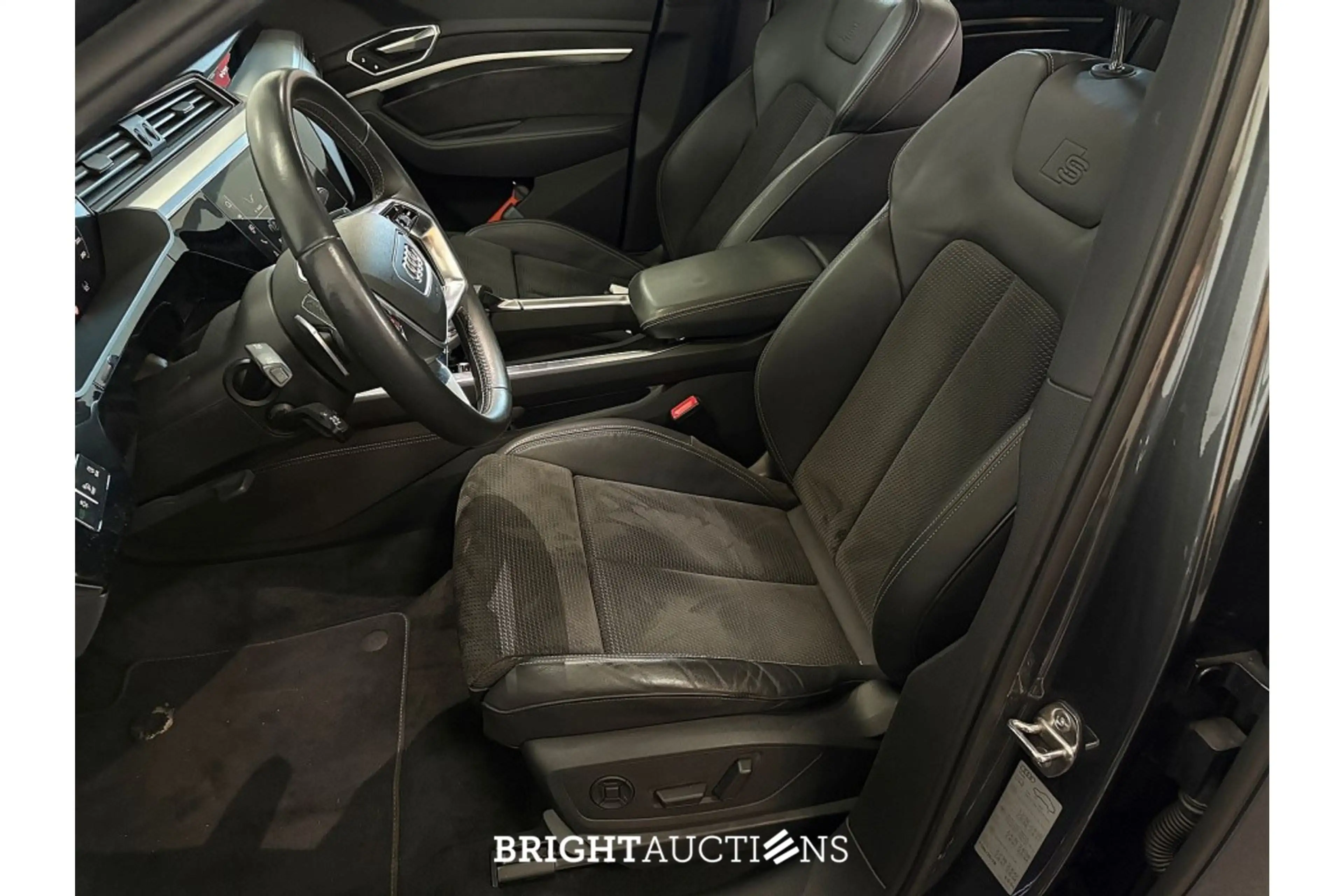 Audi e-tron 50 Quattro S edition 71 kWh — photo 12