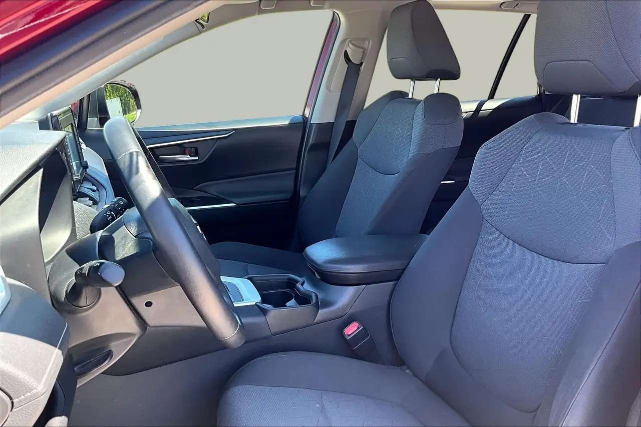 Toyota RAV 4 снимка Toyota RAV 4