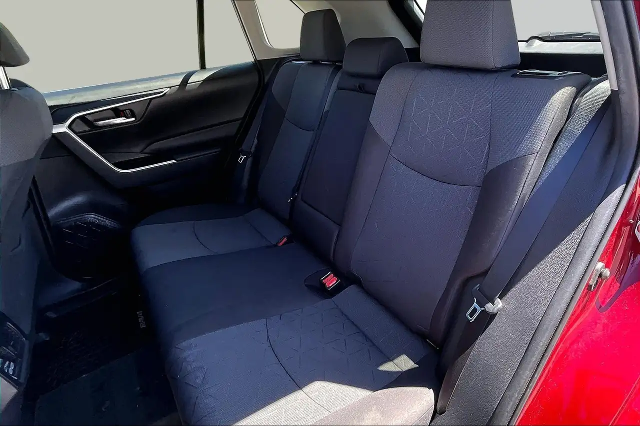 Toyota RAV 4 снимка Toyota RAV 4