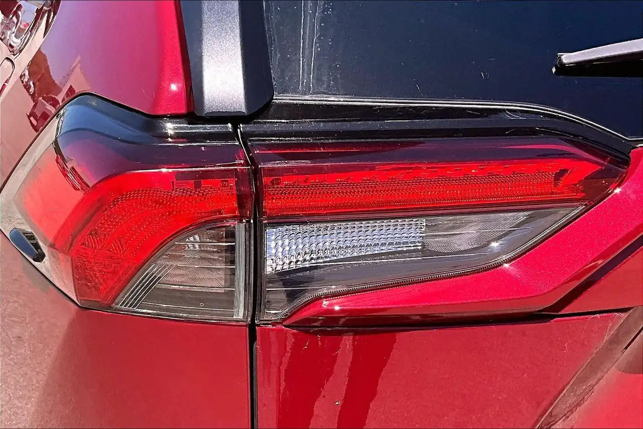 Toyota RAV 4 снимка Toyota RAV 4