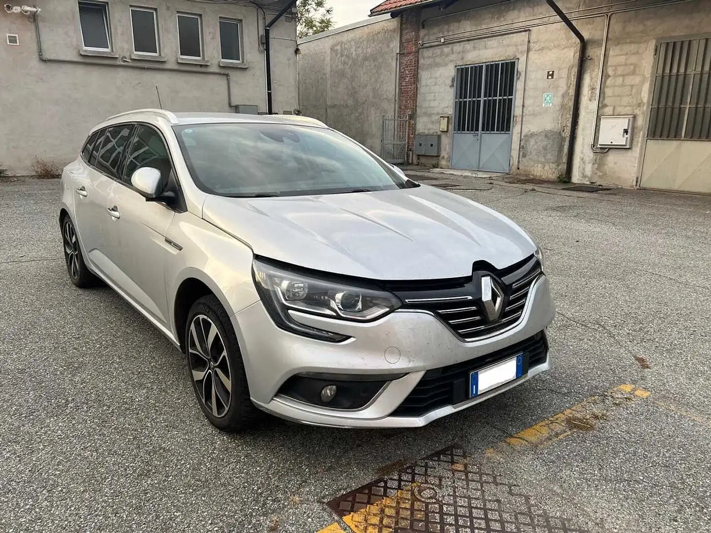 Renault Megane Sporter TCe MOTORE DA RIVEDERE Zilver - 2