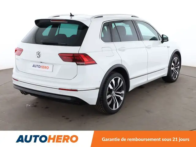 Volkswagen Tiguan view 6