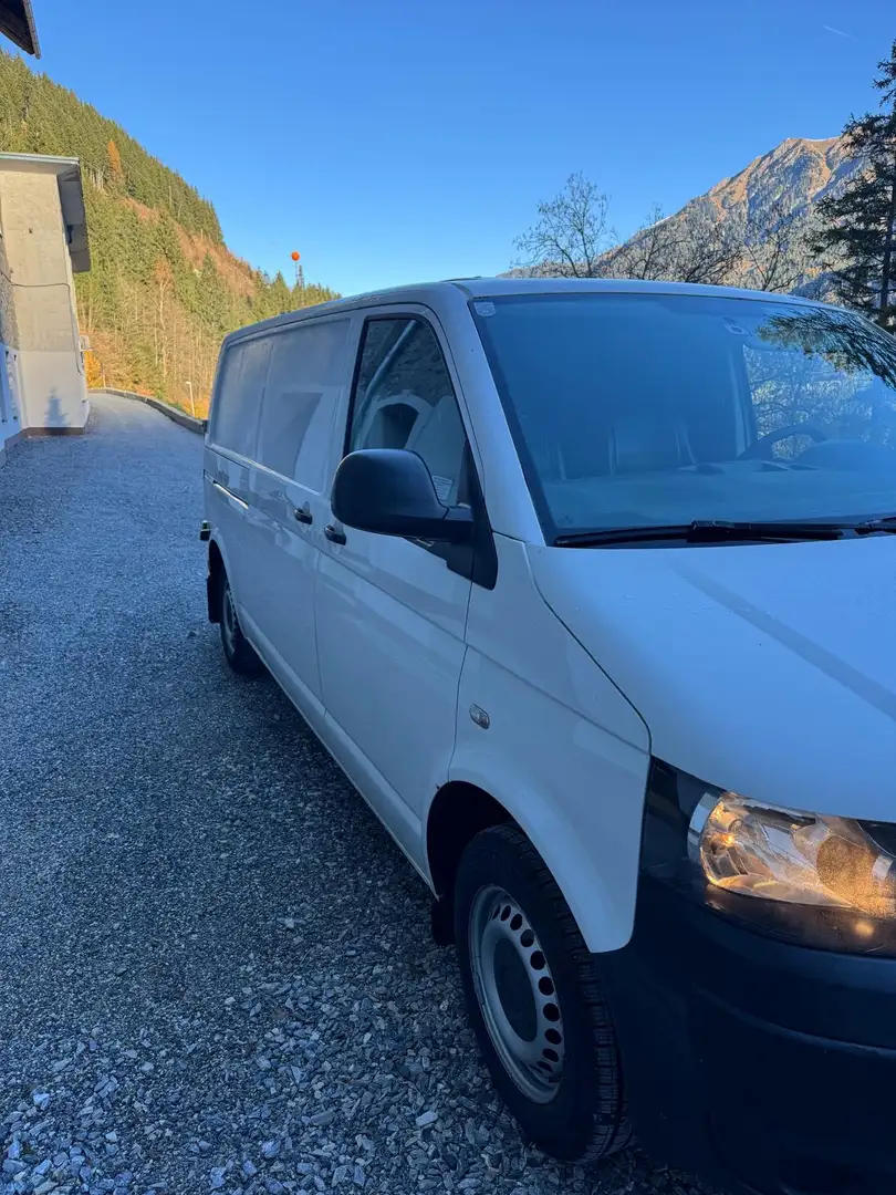 Volkswagen T5 2.0 TDI Weiß - 2