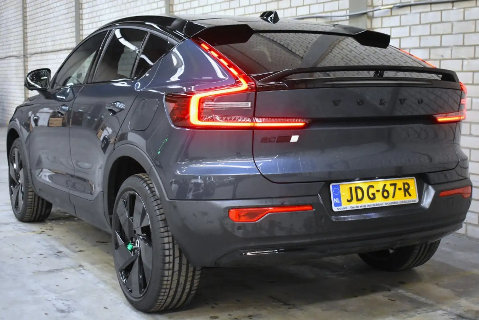 Volvo EC40 Twin Performance Ultra Black Edition 82 kWh/442PK Azul - 2