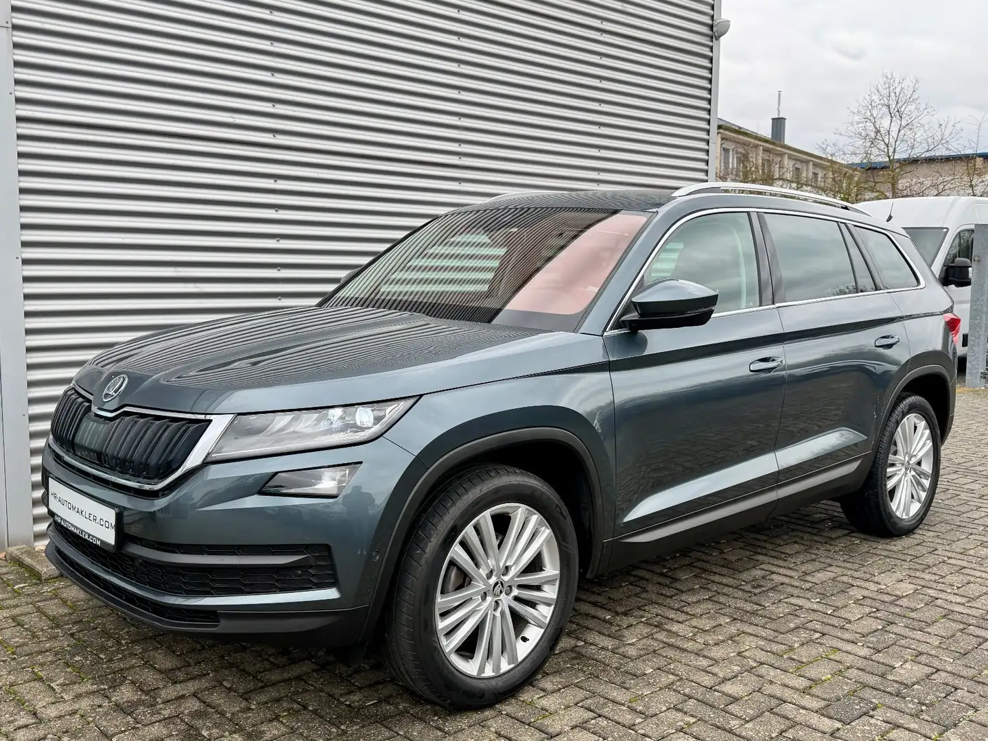Skoda Kodiaq Style 4x4 Leder AHK Canton Memory Szary - 1