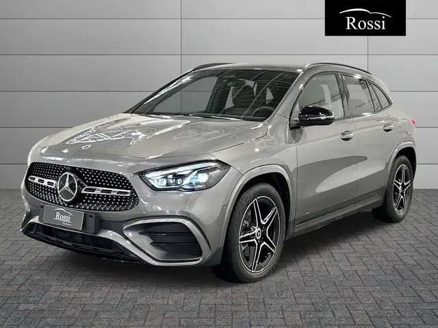 Mercedes-Benz GLA 180 d Automatic