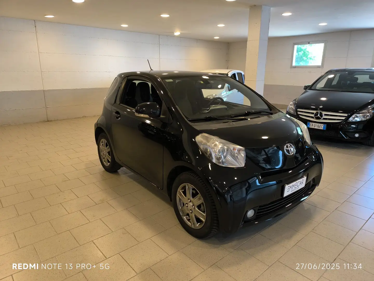 Toyota iQ iQ 1.0 Active (sol) cvt E5 Nero - 2