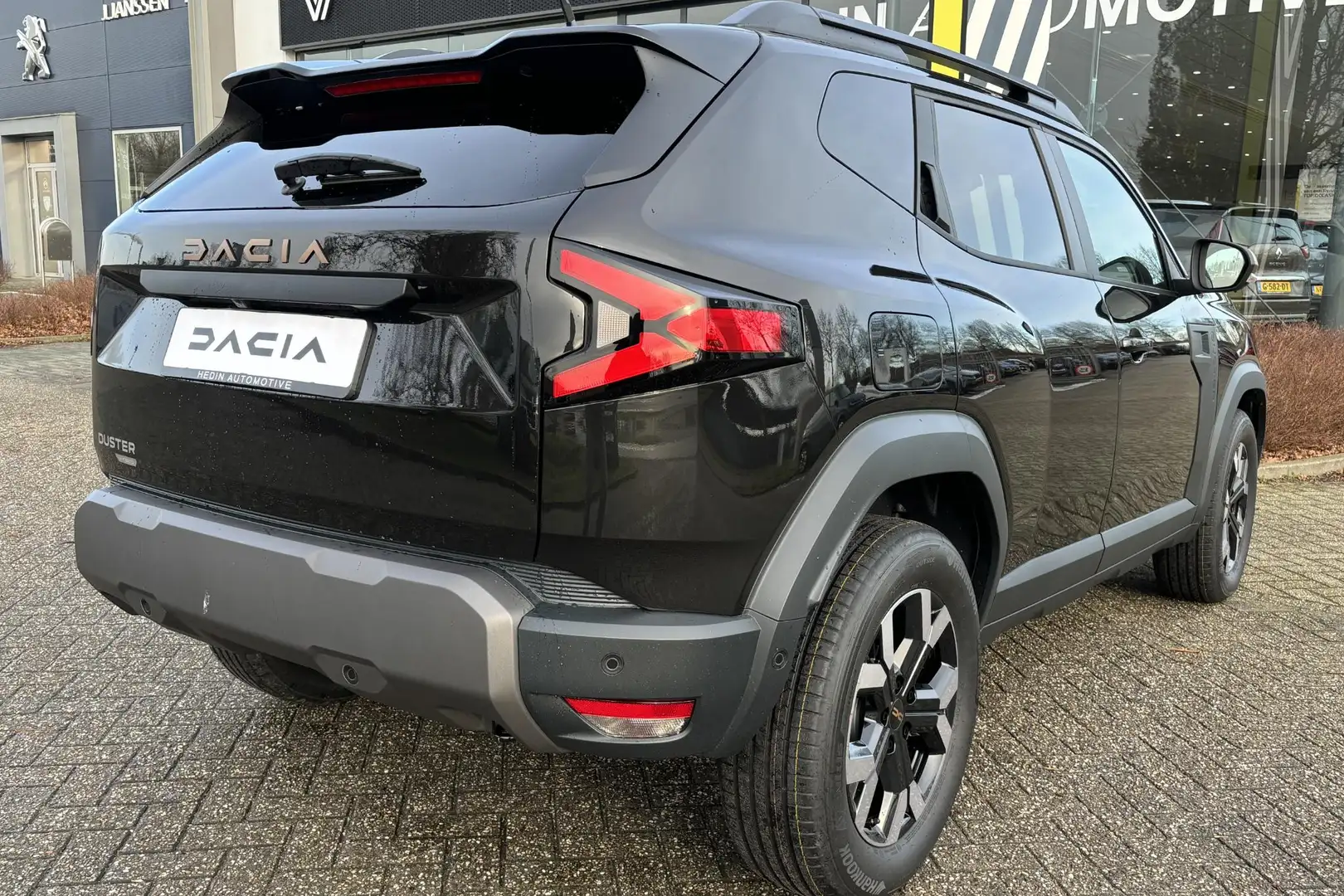 Dacia Duster 1.6 Hybrid 140 extreme | Pack Parking | Pack Navi Zwart - 2