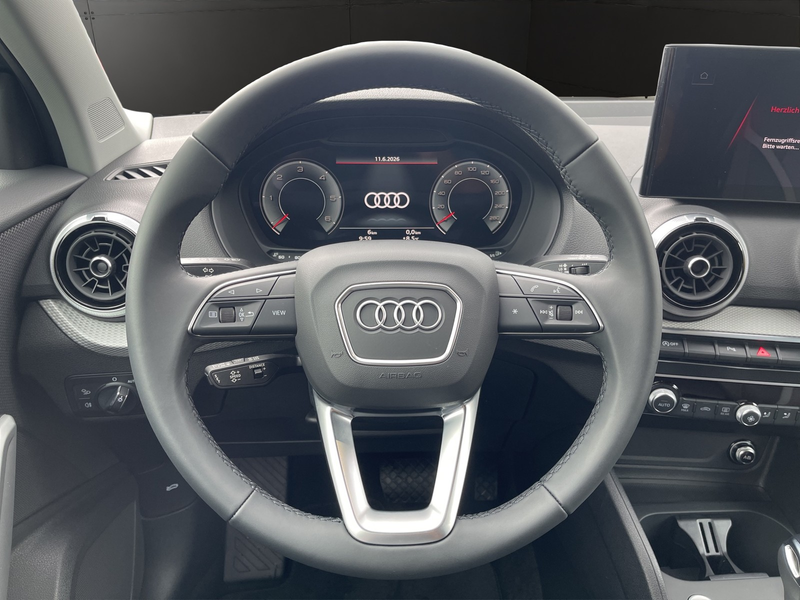 Audi Q2 35 TDI quatt. s-tronic S line Navi+AHK+Matrix — photo 9