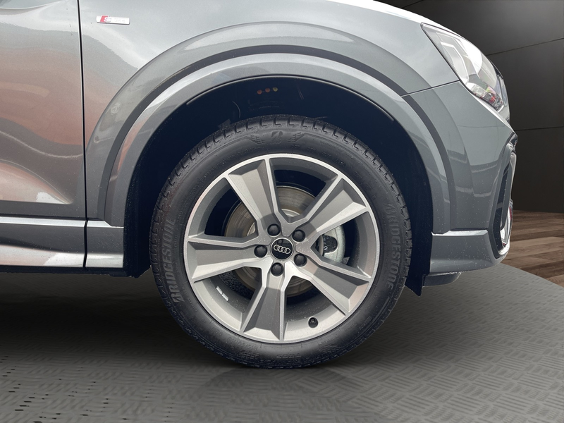 Audi Q2 35 TDI quatt. s-tronic S line Navi+AHK+Matrix — photo 6