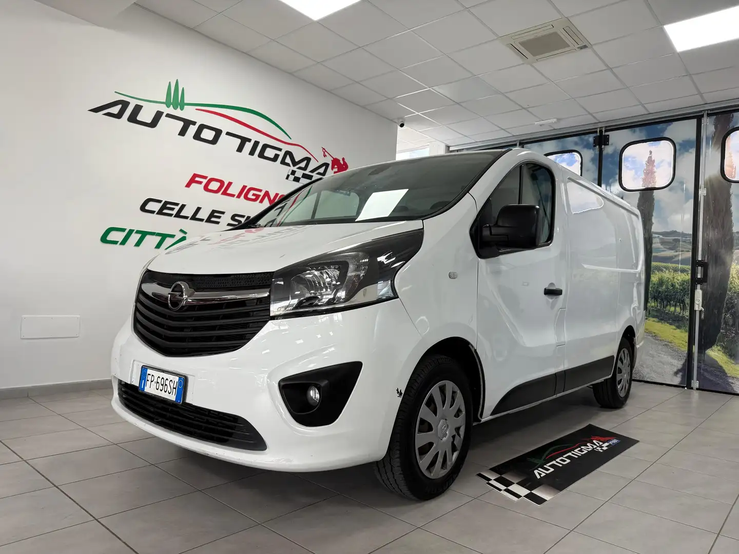 Opel Vivaro Bianco - 1