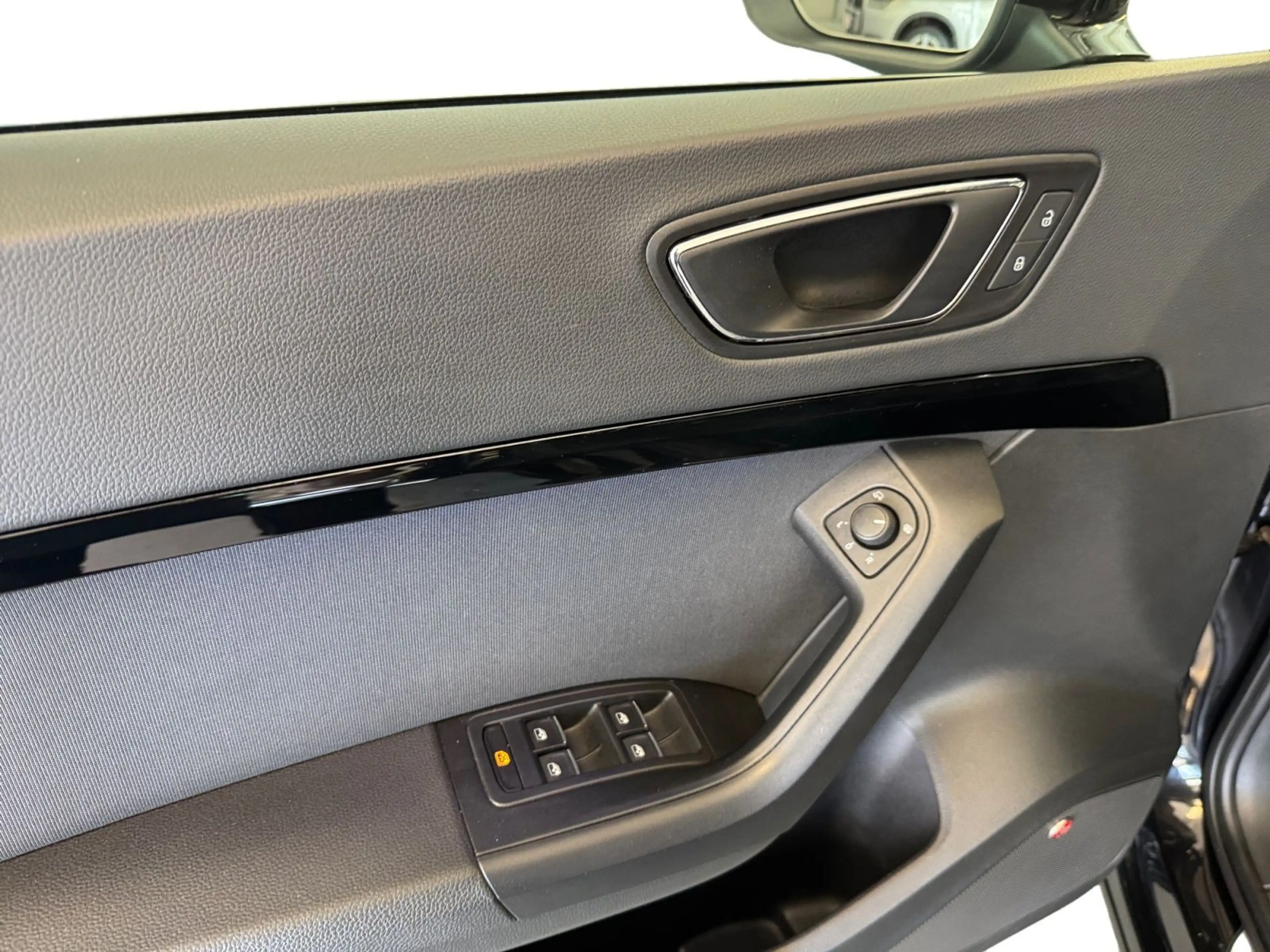 SEAT Ateca FR 1.5 TSI LED+NAV+APP+SHZ+RFK+GRA+DAB+VC — photo 15