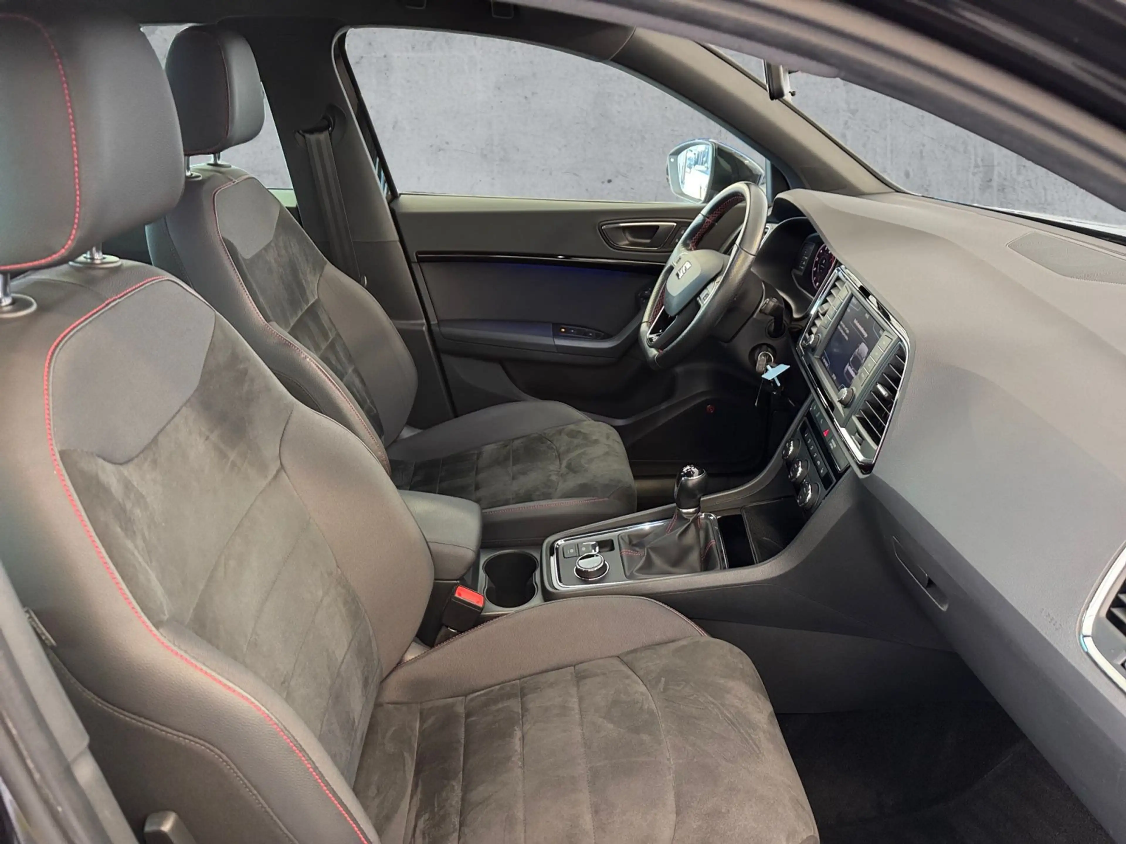 SEAT Ateca FR 1.5 TSI LED+NAV+APP+SHZ+RFK+GRA+DAB+VC — photo 13