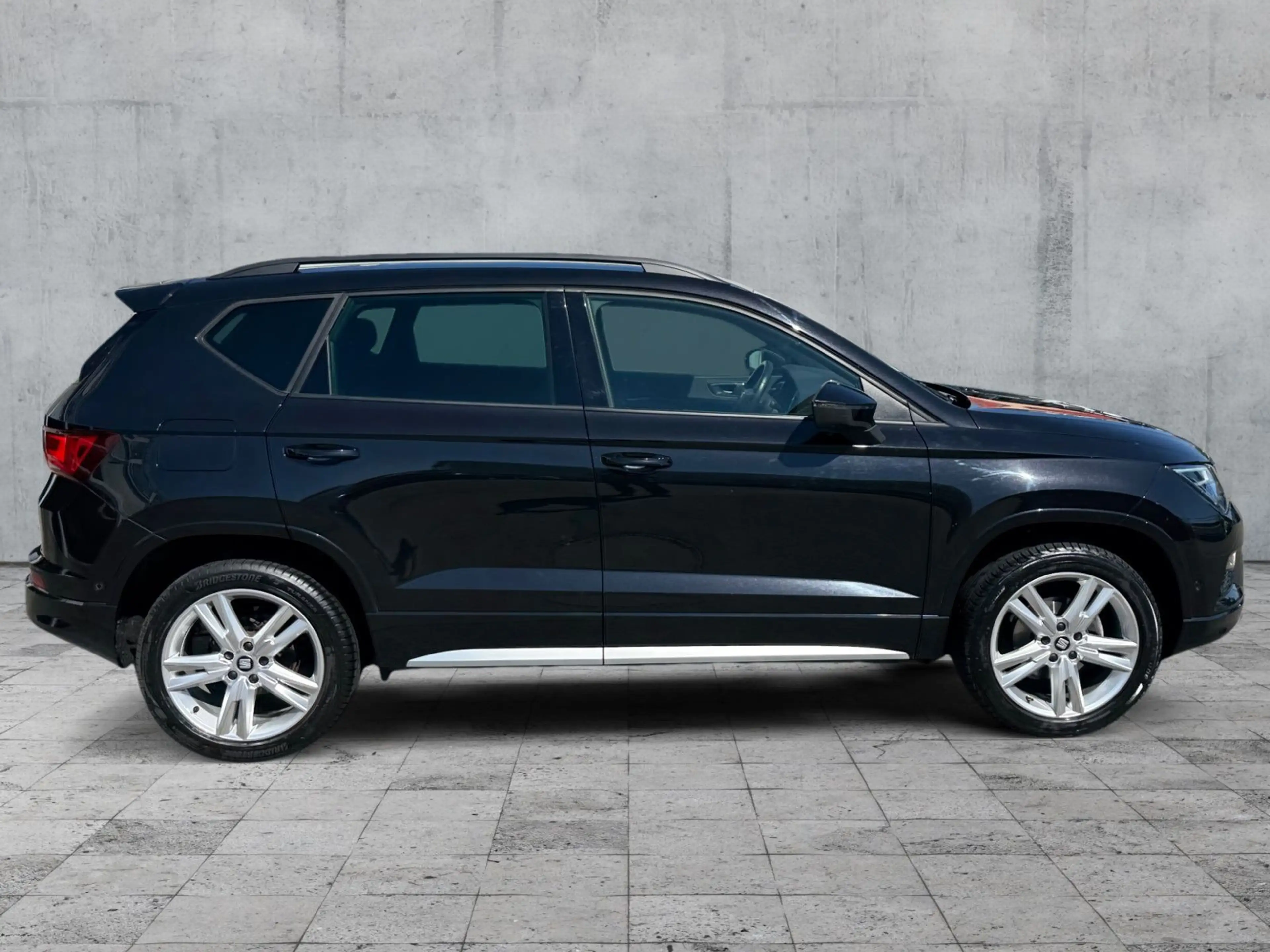 SEAT Ateca FR 1.5 TSI LED+NAV+APP+SHZ+RFK+GRA+DAB+VC — photo 7