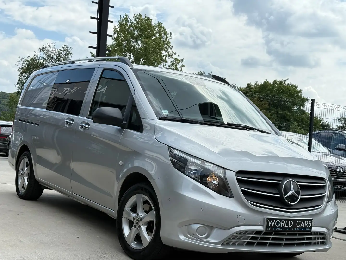 Mercedes-Benz Vito 2.0D 163CV TVAC*BTWIN 5PLACES - CAMERA - NAVI Srebrny - 2