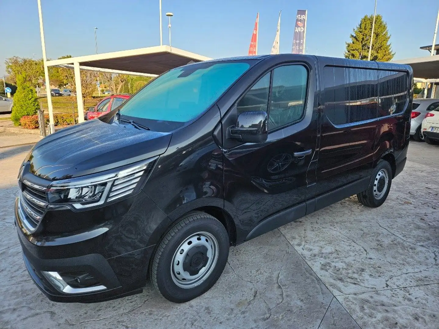 Renault Trafic T27 2.0 BluedCi 150CV PC-TN Furgone Nero - 1
