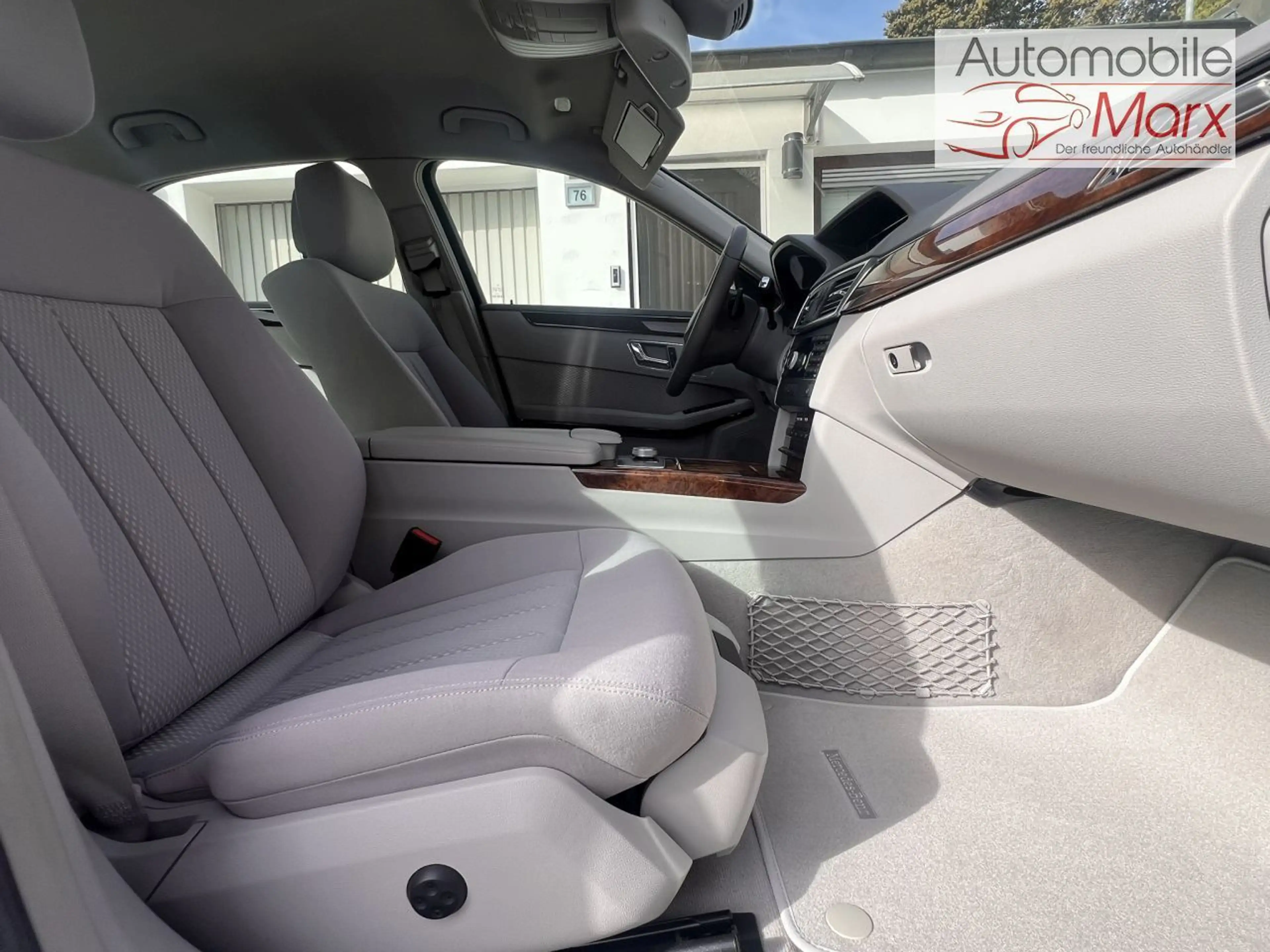 Mercedes-Benz E 350 E 350 4Matic Elegance — photo 16