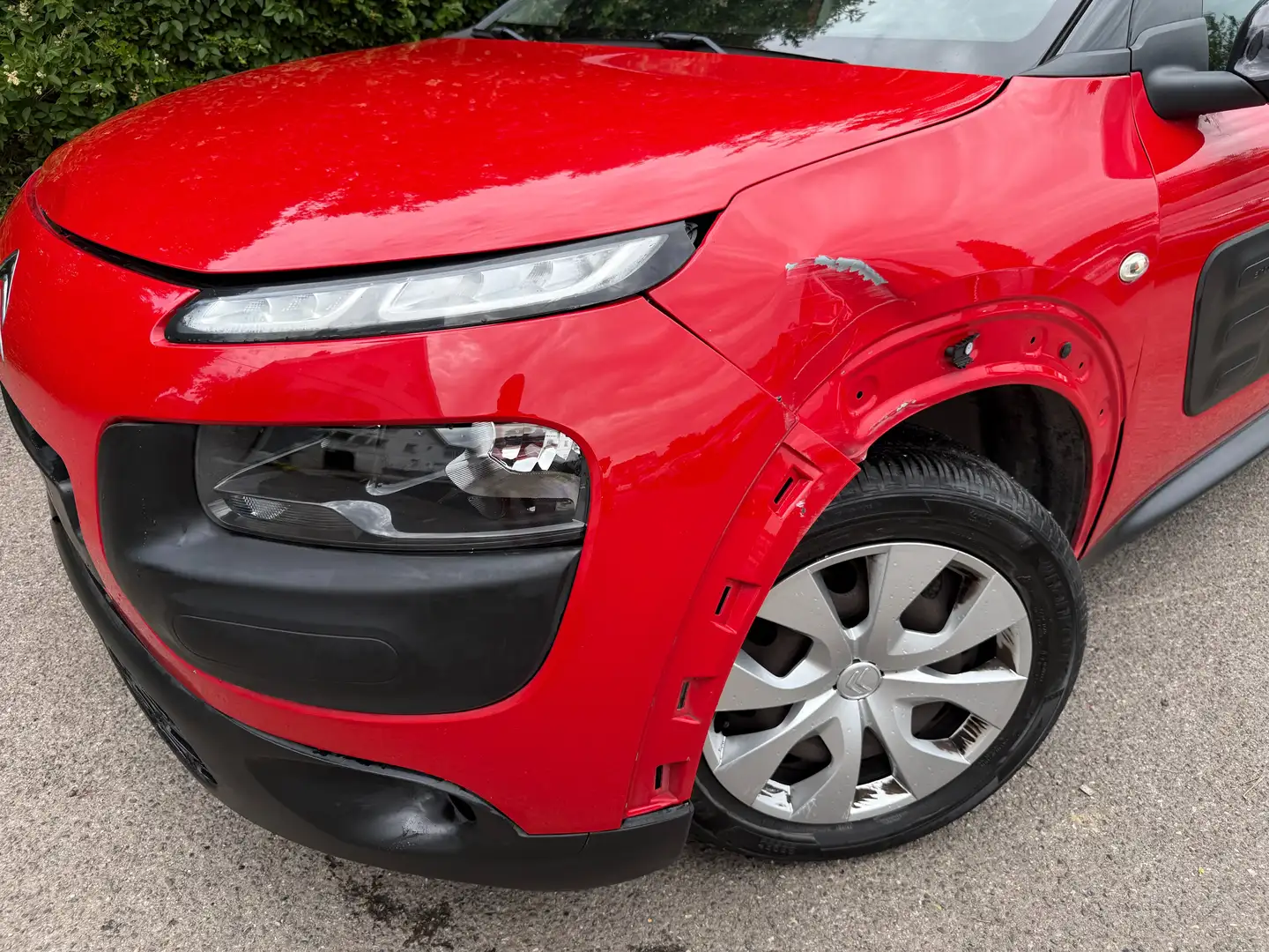 Citroen C4 Cactus 1.6 e-HDi+DEGATS VOIR PHOTOS+BOITE AUTO+AIRCO+E 5B Rood - 2