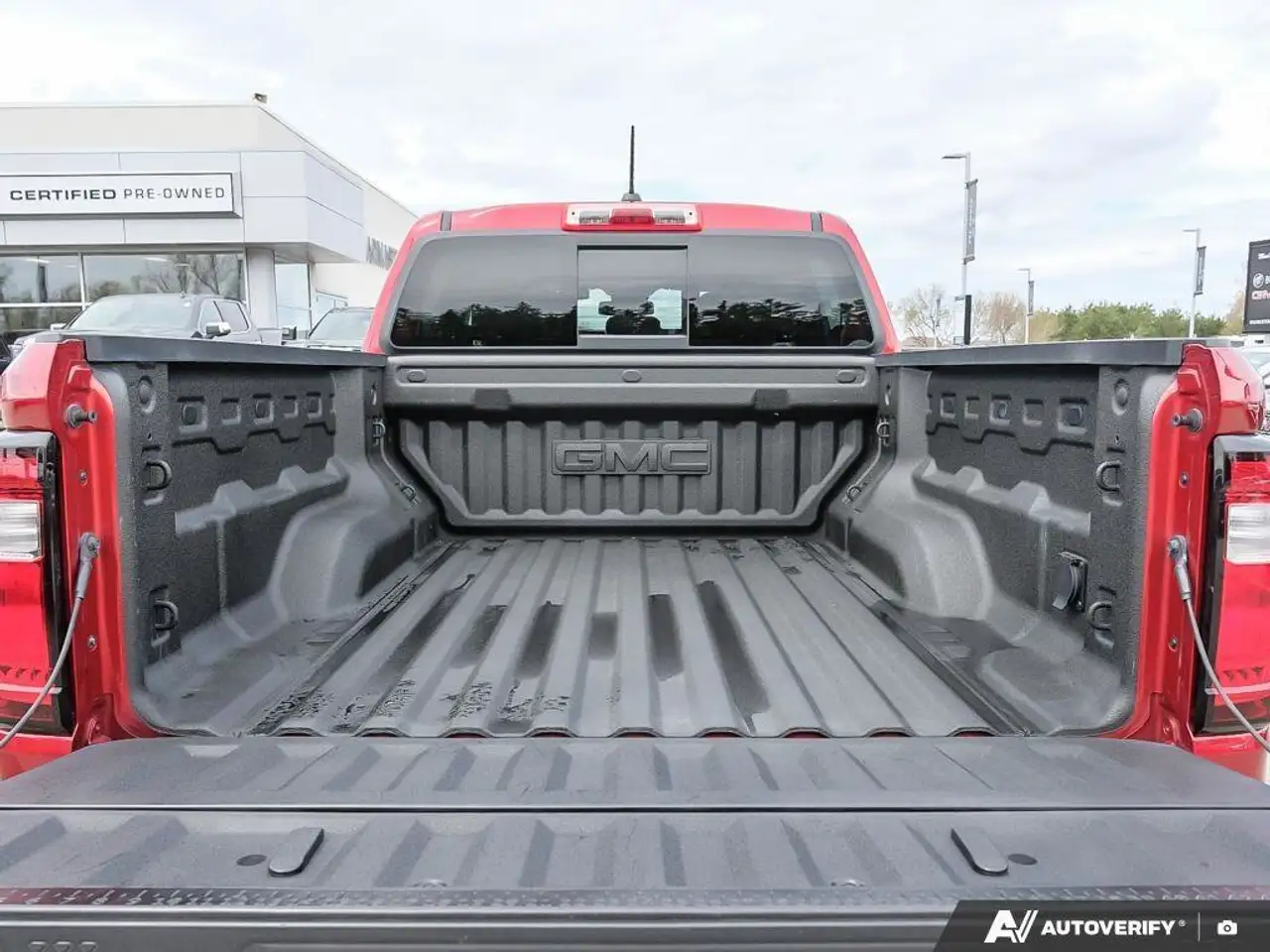 GMC Canyon снимка GMC Canyon