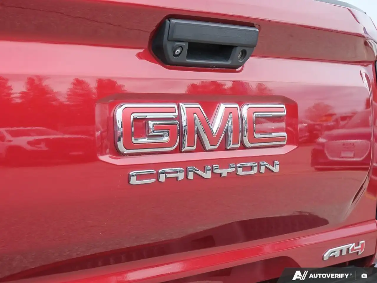 GMC Canyon снимка GMC Canyon