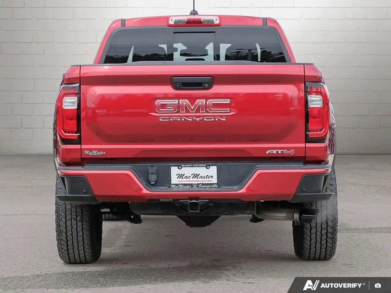 GMC Canyon снимка GMC Canyon