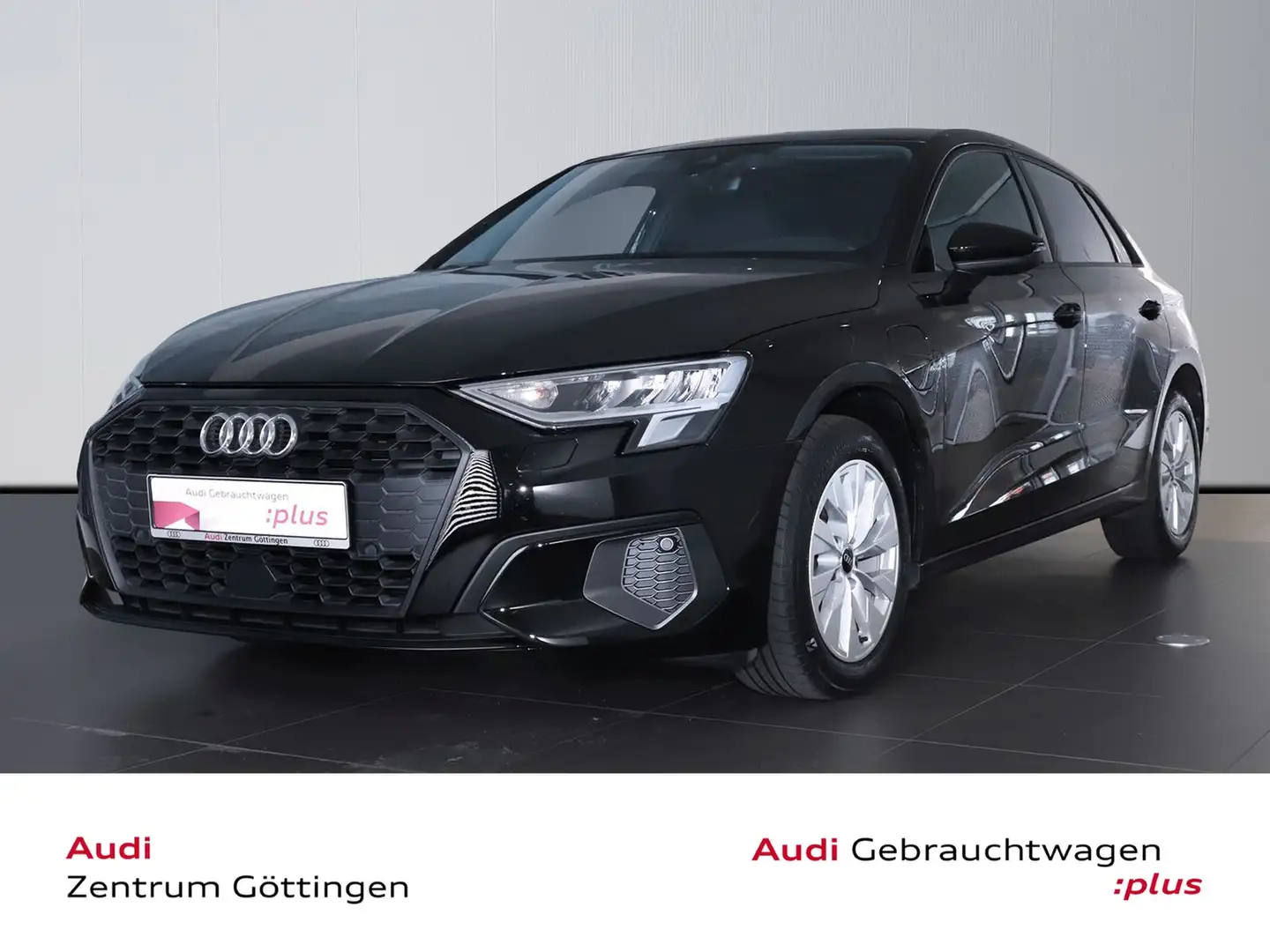 Audi A3 Sportback 40TFSi e Str. +AHK+BUSINESSP.+SOUND Noir - 1