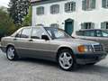 Mercedes-Benz 190 E 1.8 *AUTOMATIK*SITZHEIZUNG*OLDTIMER*TOP GEPFLEGT Gold - thumbnail 4