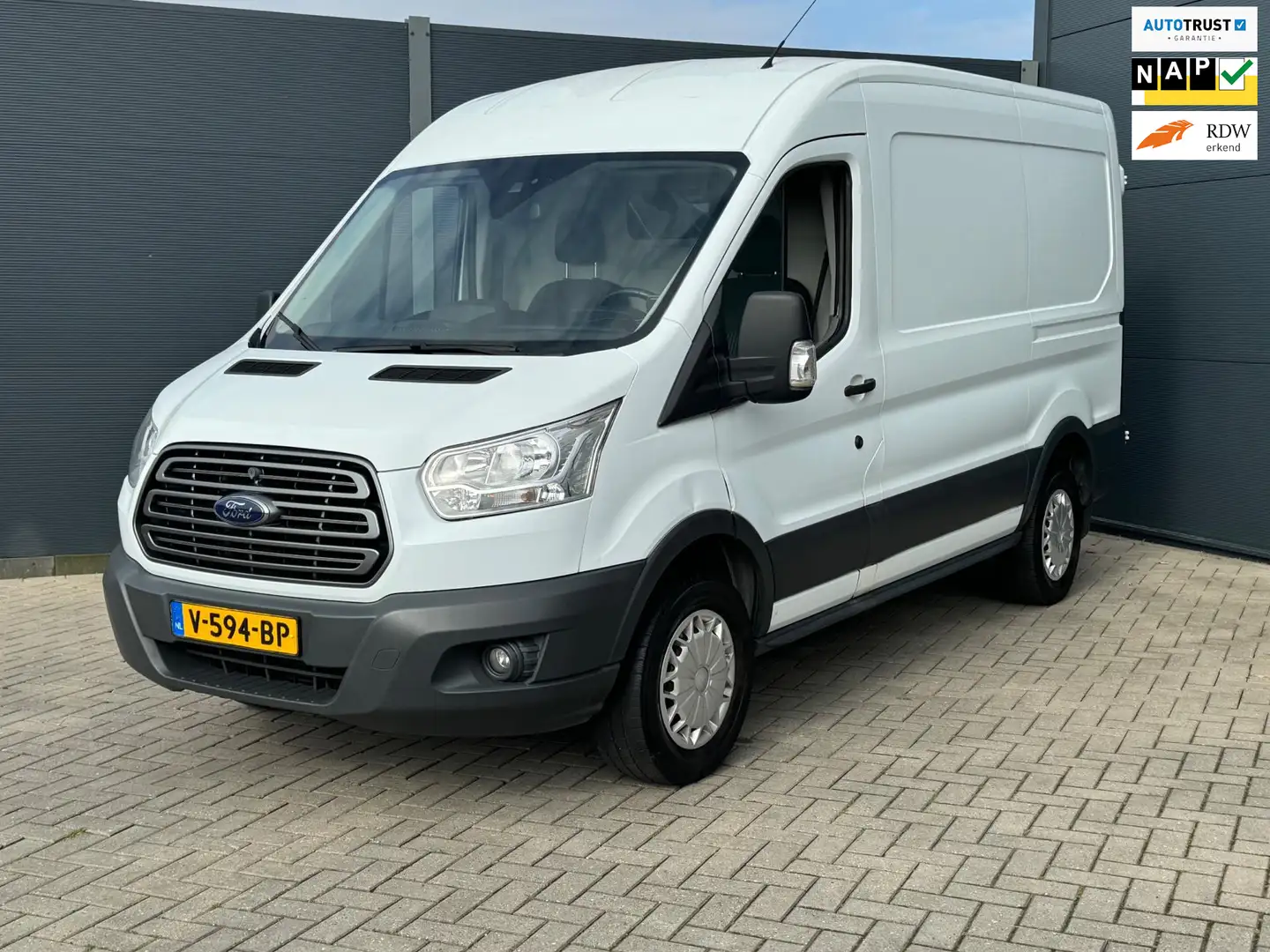 Ford Transit 350 2.2 TDCI L2H2 Airco / Camera / Cruize / Nap Wit - 1