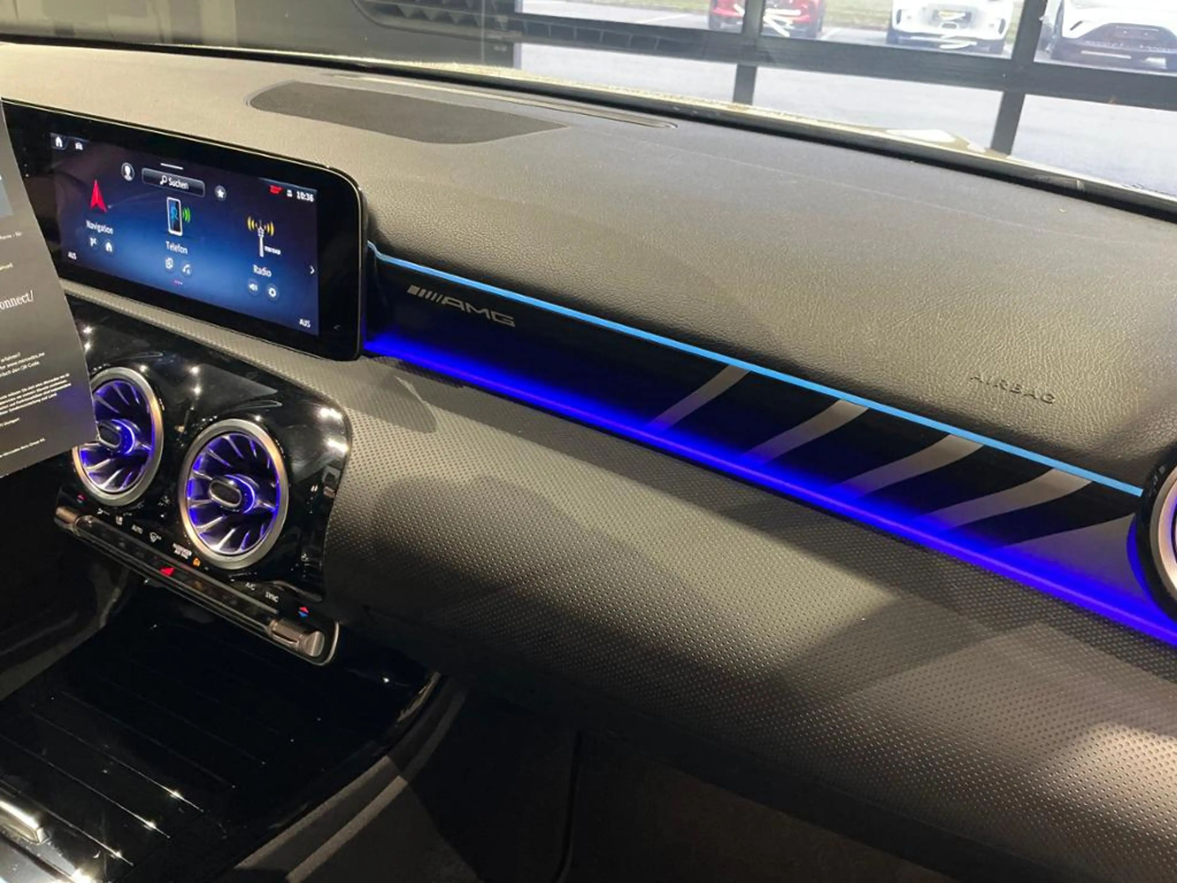 Mercedes-Benz A 35 AMG A 35 4M Limo PANO/NIGHT/LED/KAM/ — photo 6