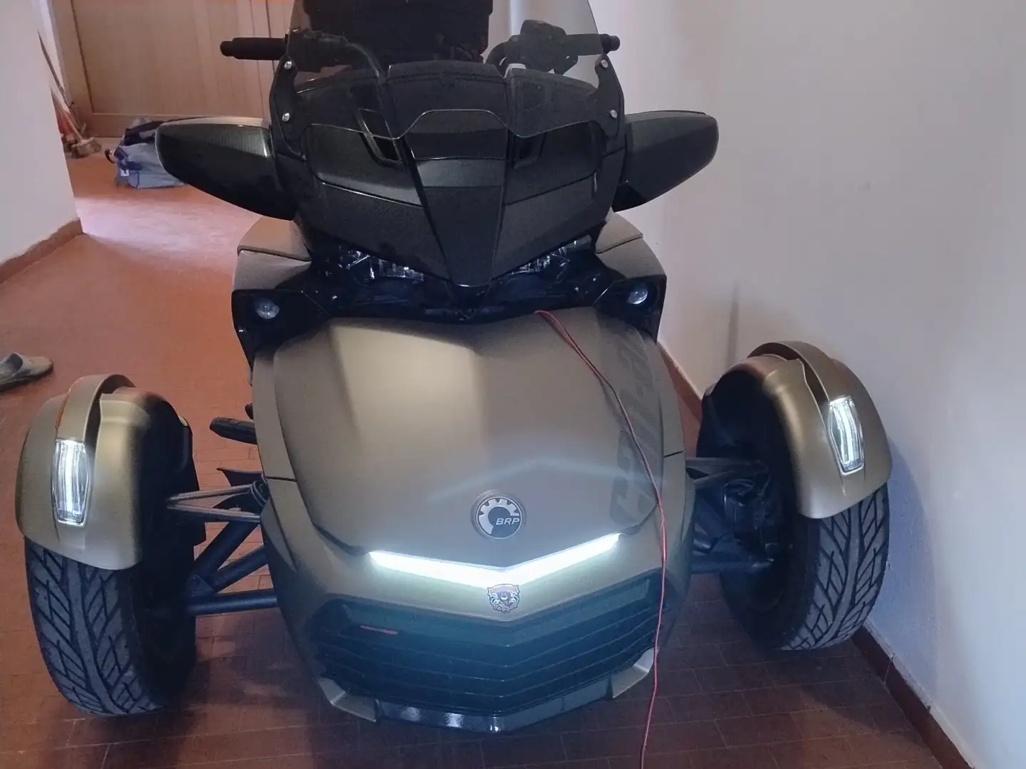 Can-Am Spyder F3 T Bronze - 1