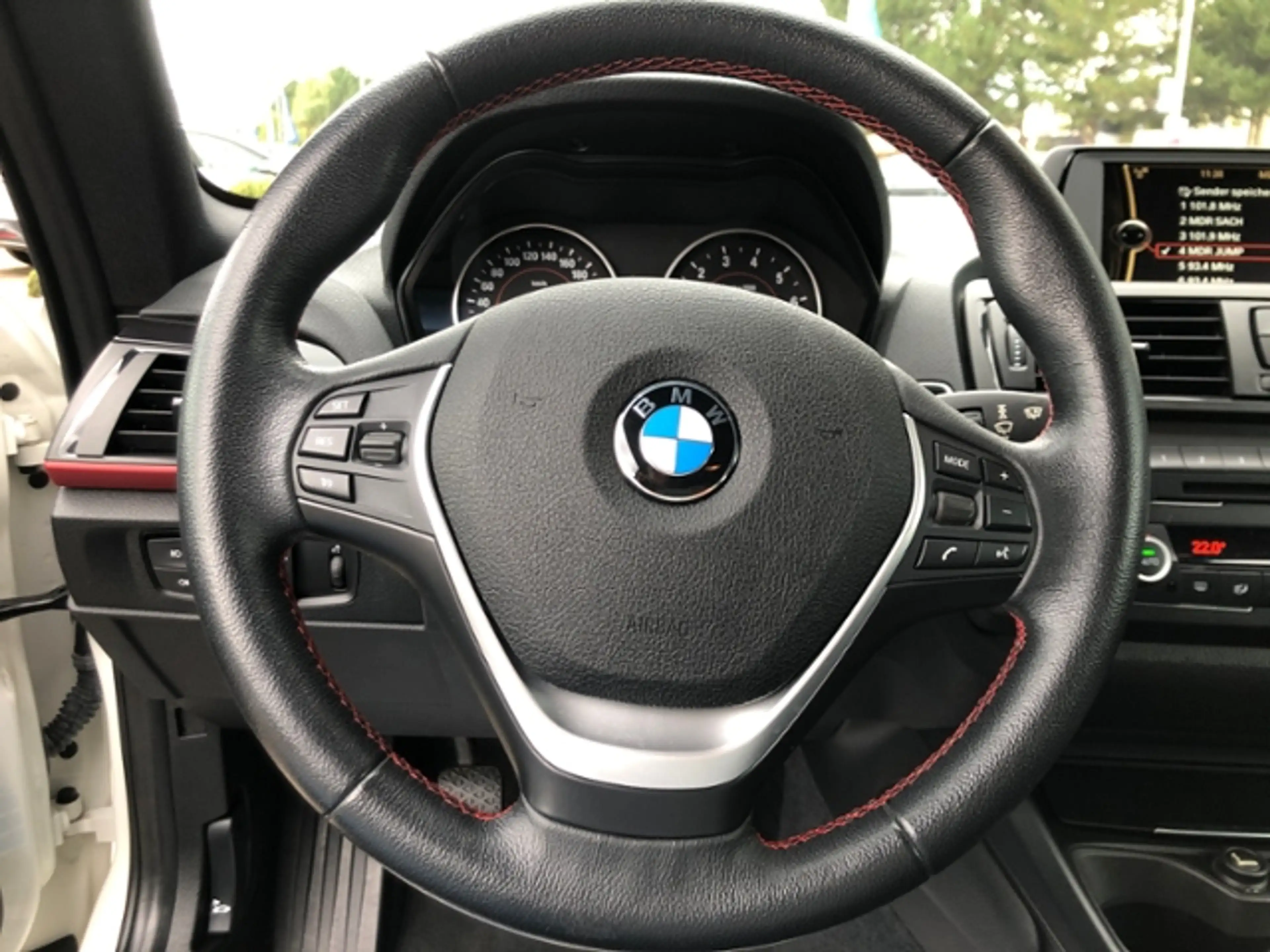 BMW 116 i BiXenon Bluetooth SHZ PDC — photo 14
