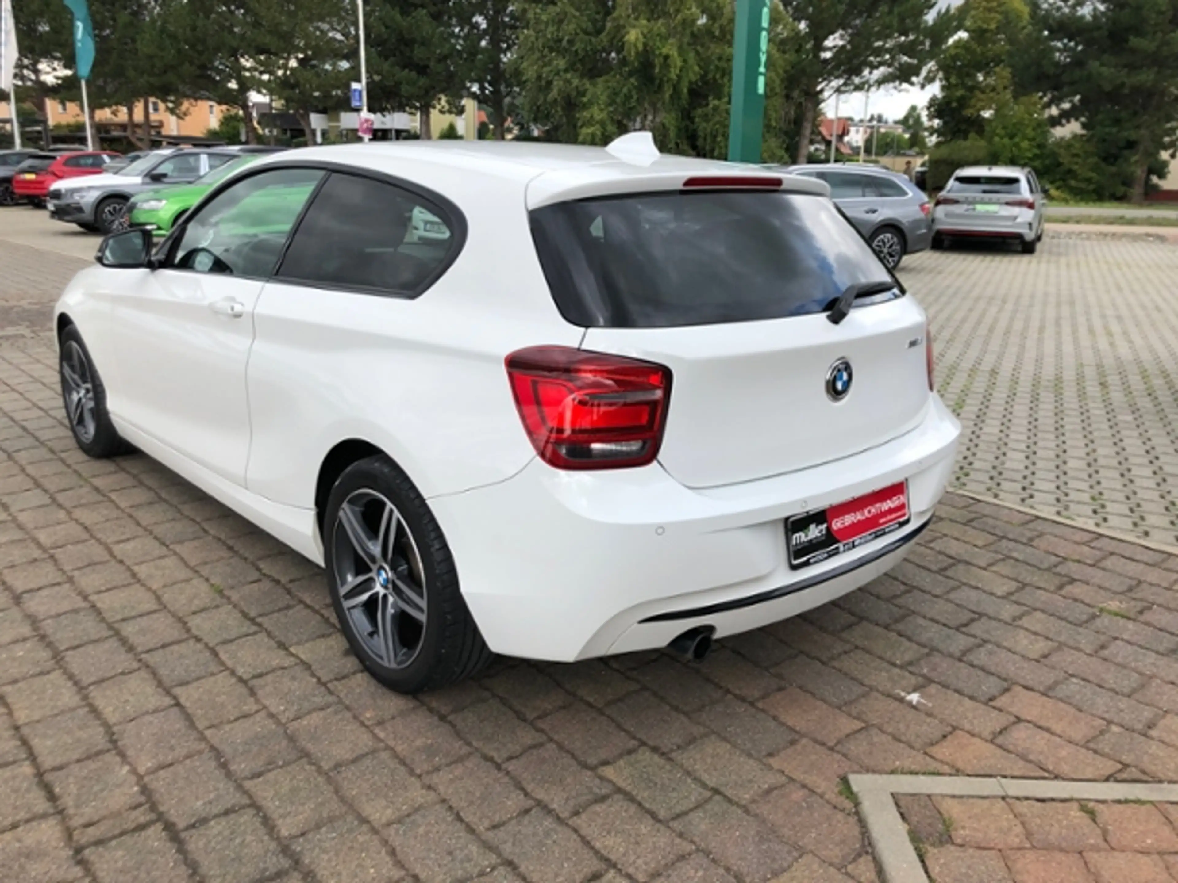BMW 116 i BiXenon Bluetooth SHZ PDC — photo 6