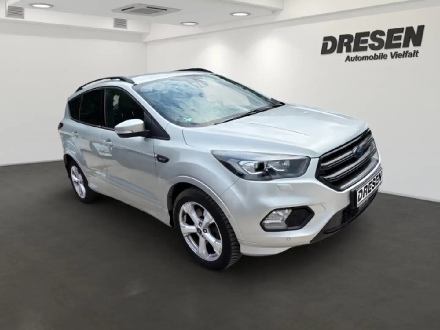 Ford Kuga ST-LINE 1.5 EcoBoost NAVI,KLIMA,CARPLAY,SITZHZG,LE Plateado - 2