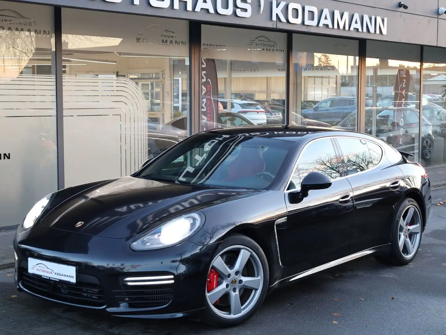 Porsche Panamera Turbo*360°Cam*Bose*AHK*SitzKlim*Carbon Noir - 2