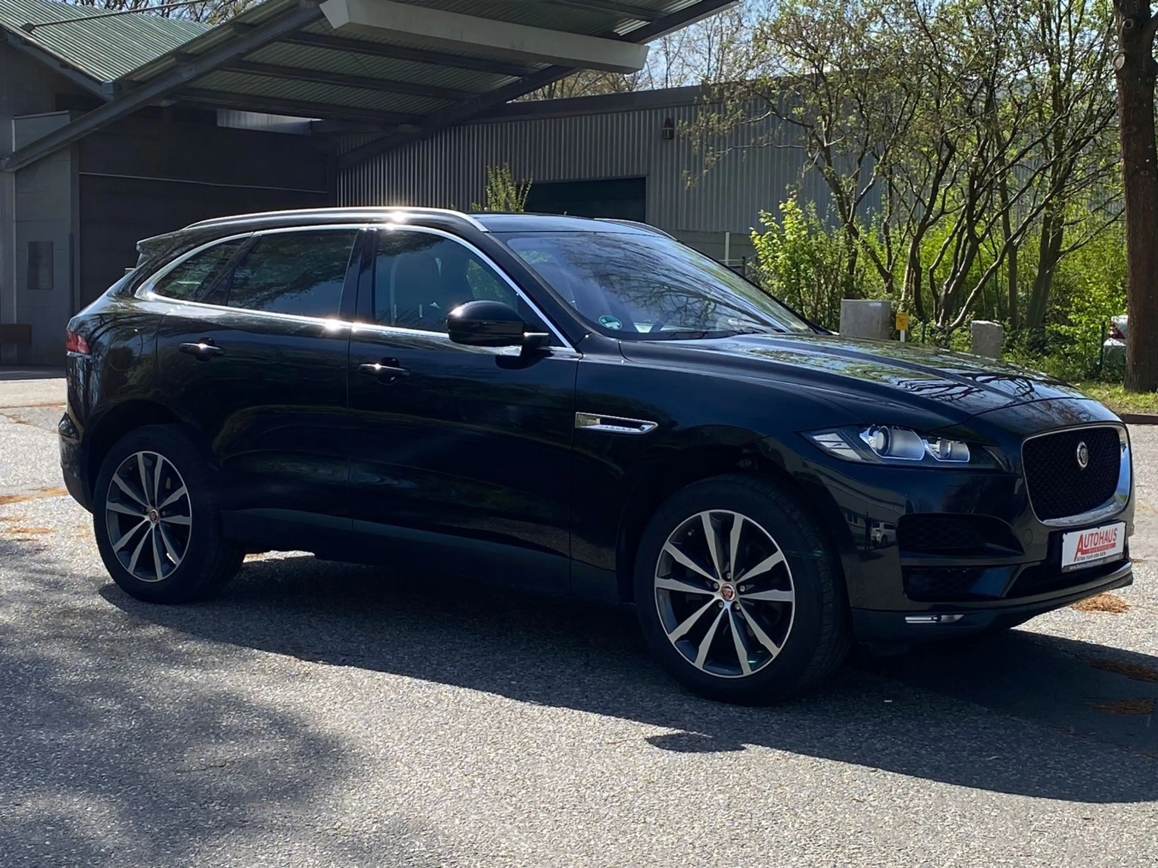 Jaguar F-Pace F-PACE Portfolio AWD*KEYLESS*MEMORY*LEDER — photo 2