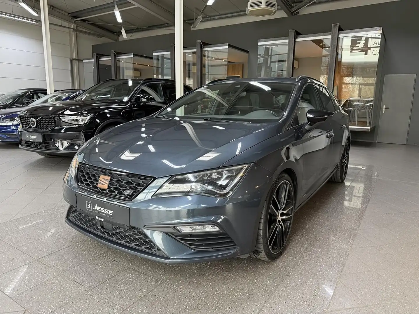 SEAT Leon ST 2.0 TSI Cupra 4Drive LED ACC Virtual R.CAM Gri - 1