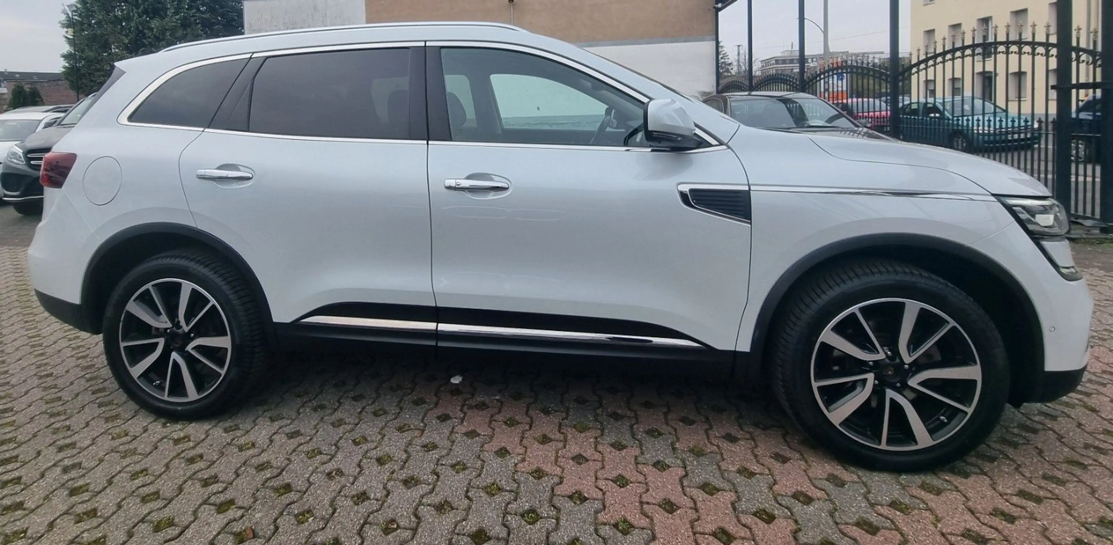 Renault Koleos Intens 4x4 -SPURHALTE-LEDER-GARANTIE- — photo 4