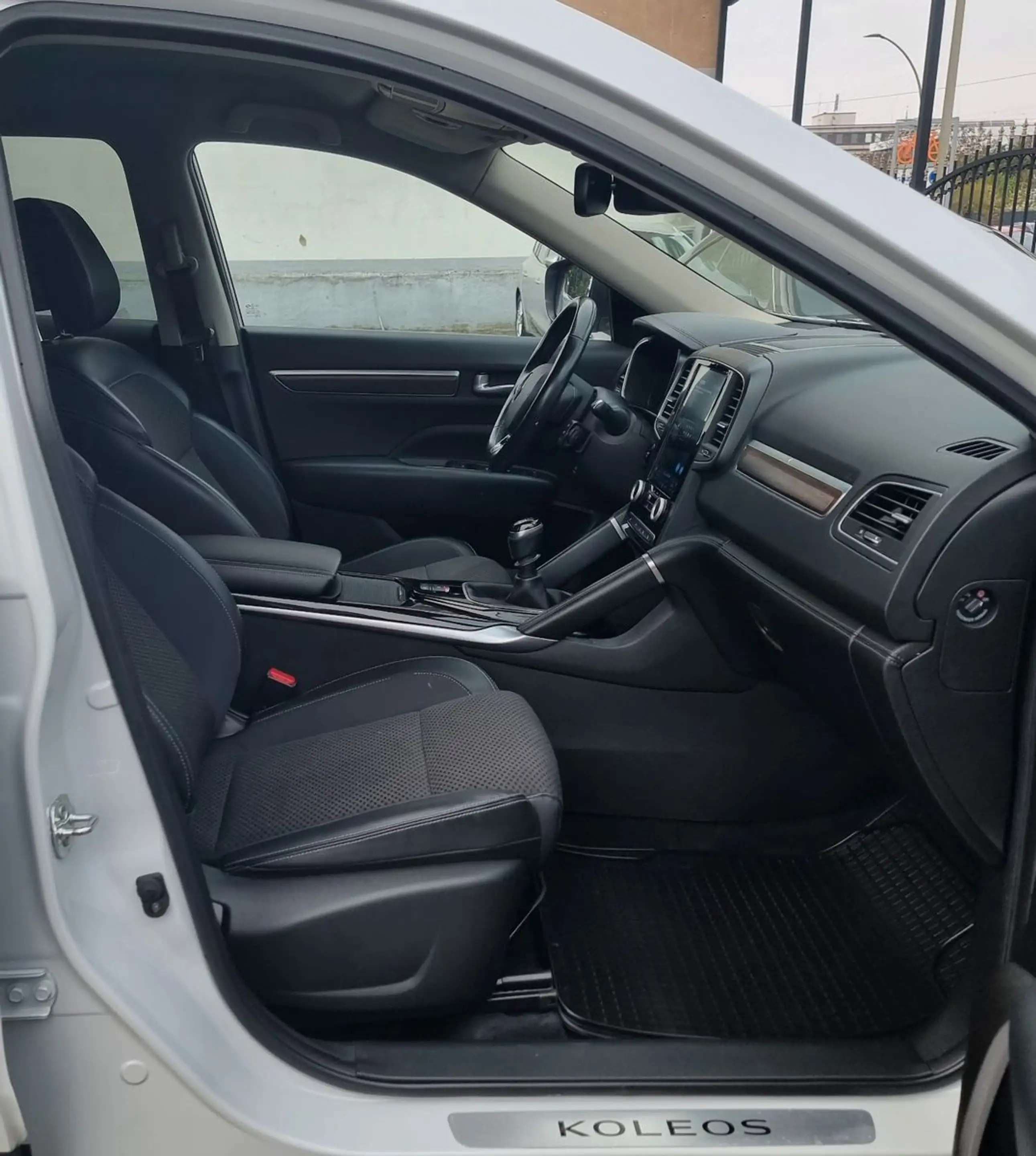 Renault Koleos Intens 4x4 -SPURHALTE-LEDER-GARANTIE- — photo 19