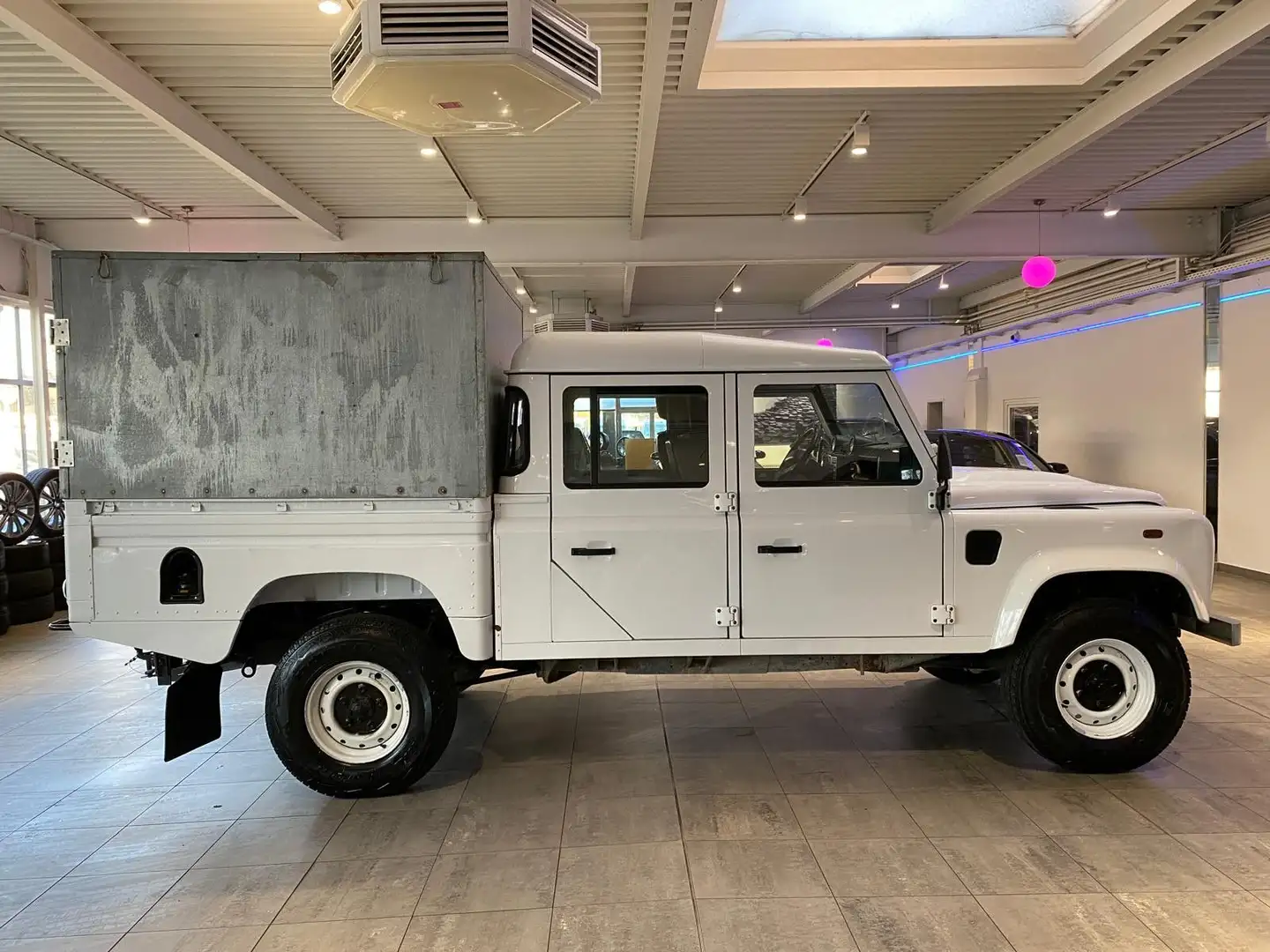Land Rover Defender 2.2 Td4 130 E Crew Cab*Garantie*1.Hand* Weiß - 2