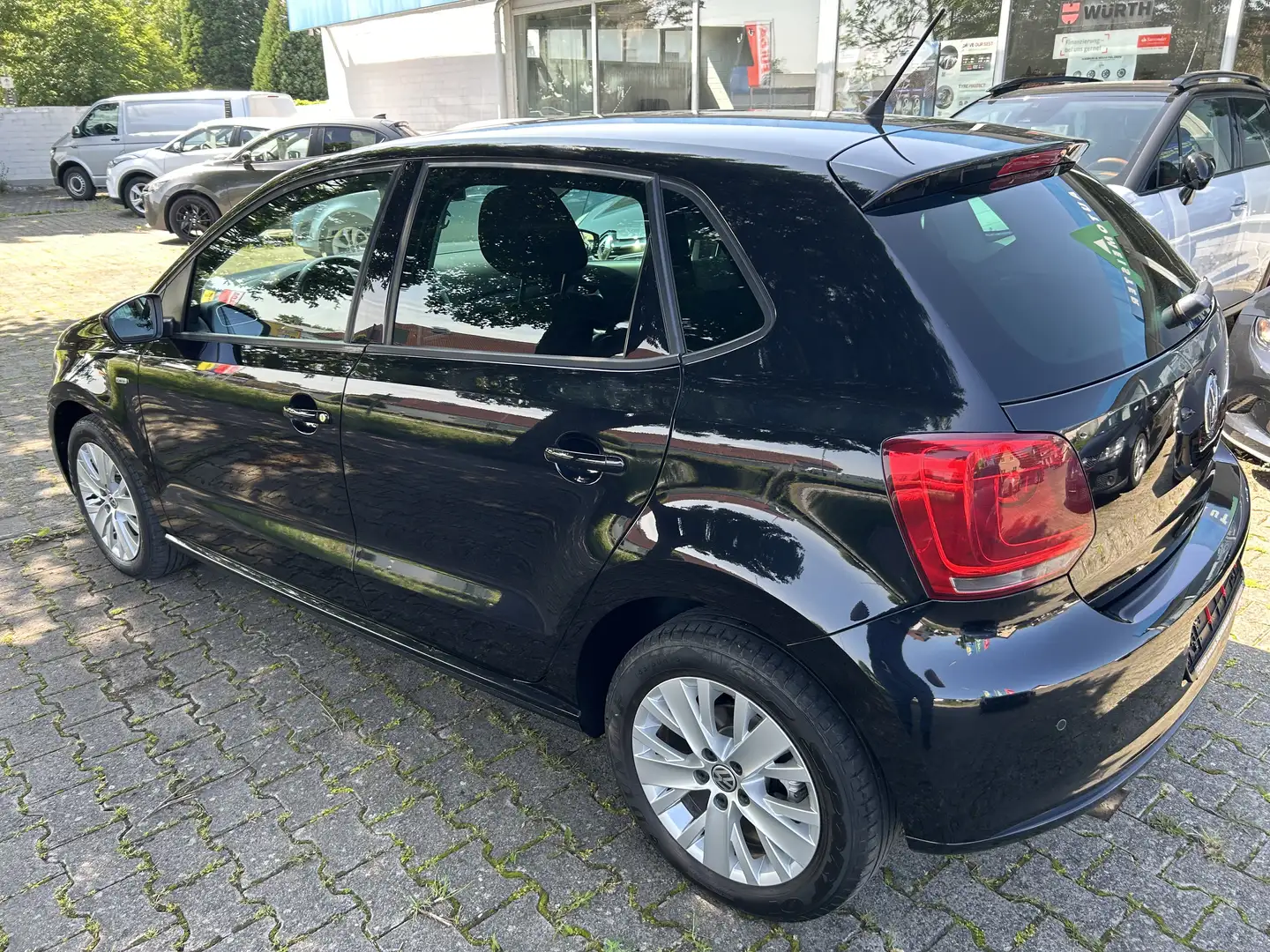 Volkswagen Polo Life Automatik mtl. Rate 149,-€ Schwarz - 2