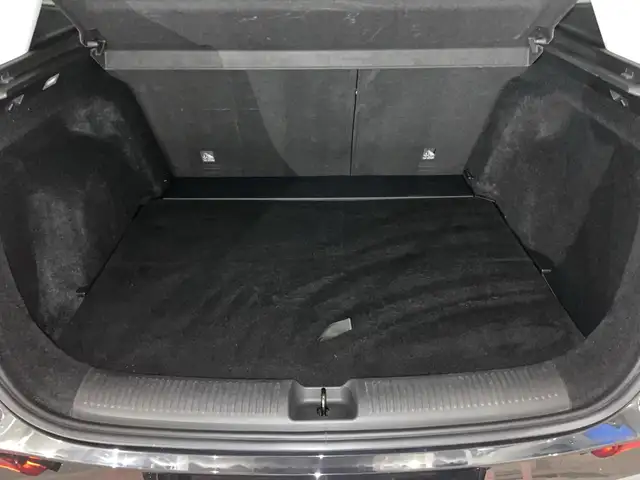 MG ZS view 11