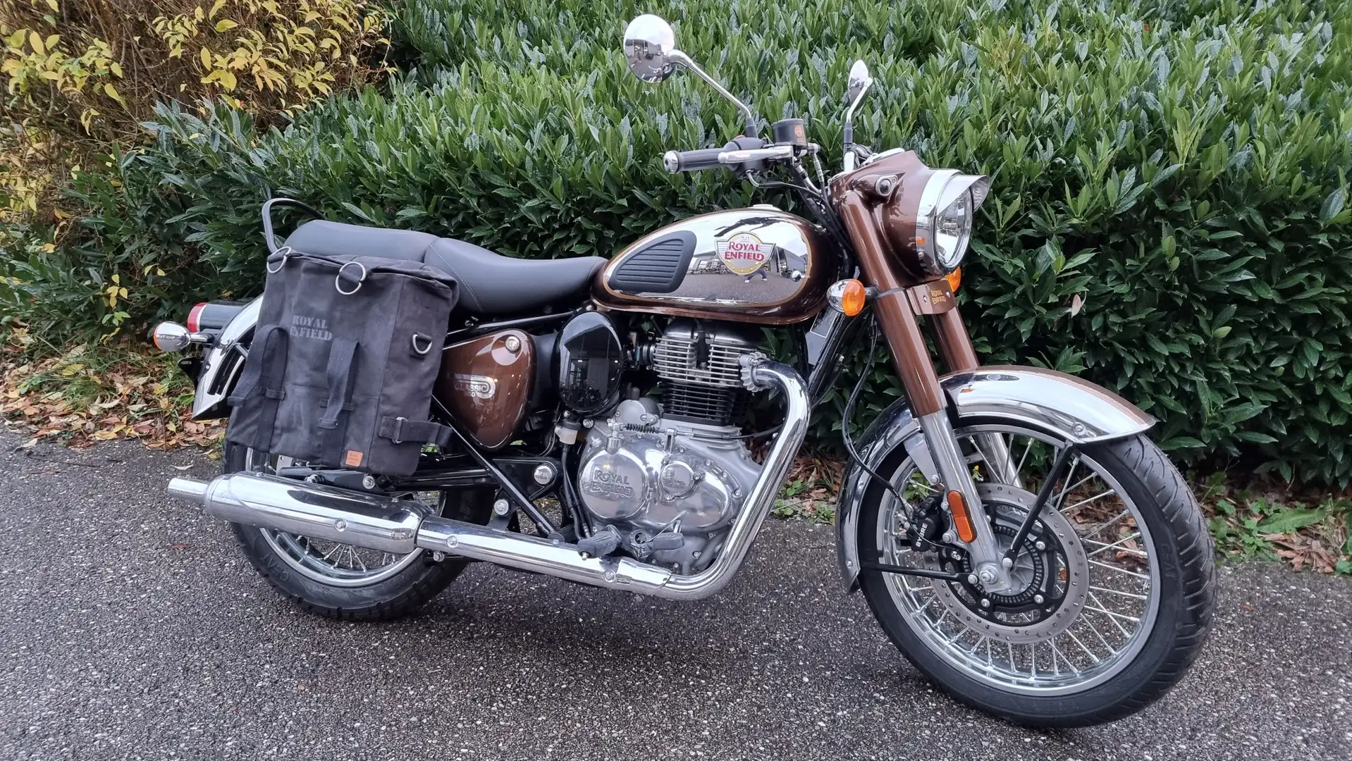 Royal Enfield Classic Brun - 1