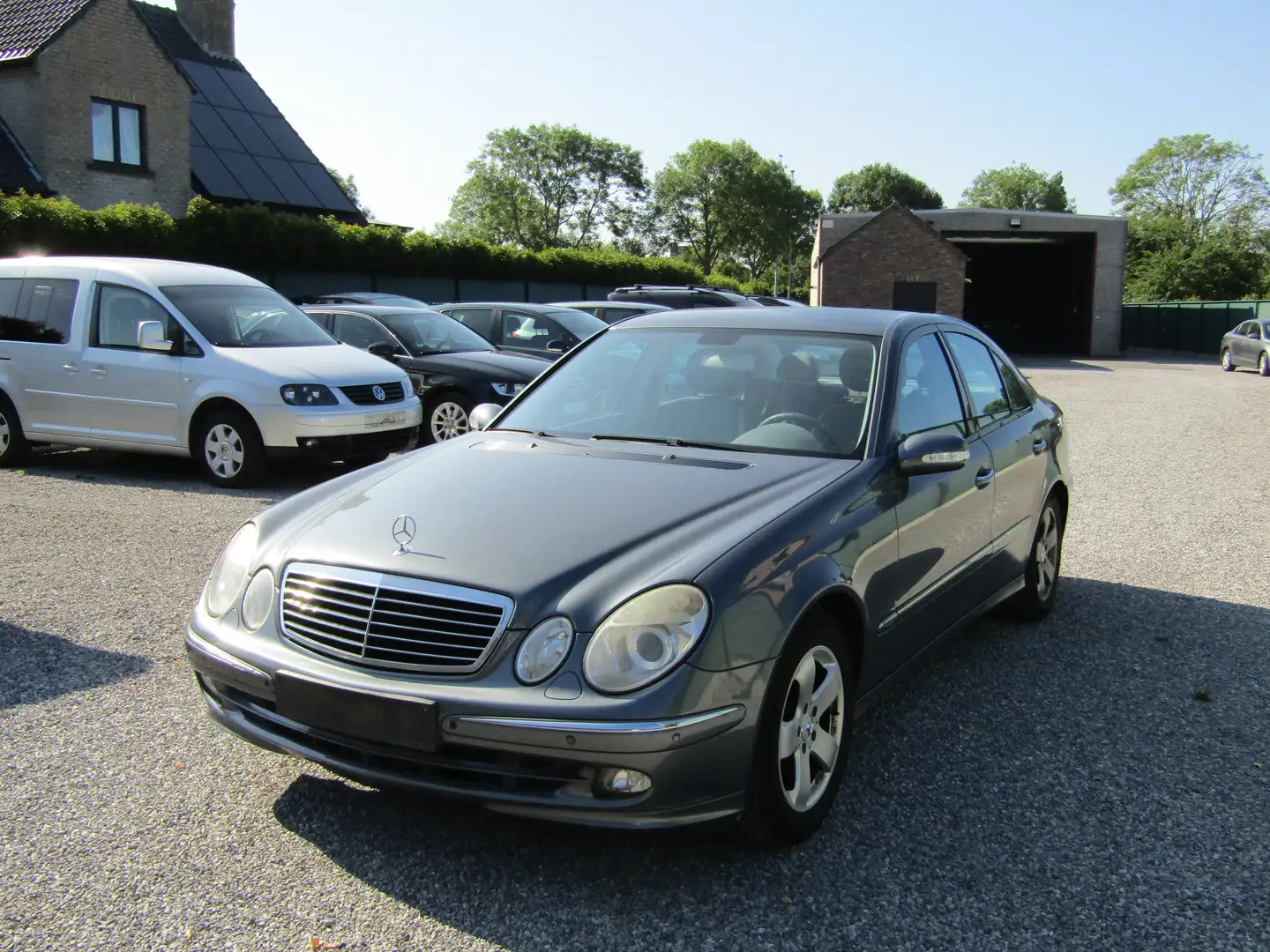 Mercedes-Benz E 220 E 220 CDI Automatik Avantgarde DPF Grijs - 1
