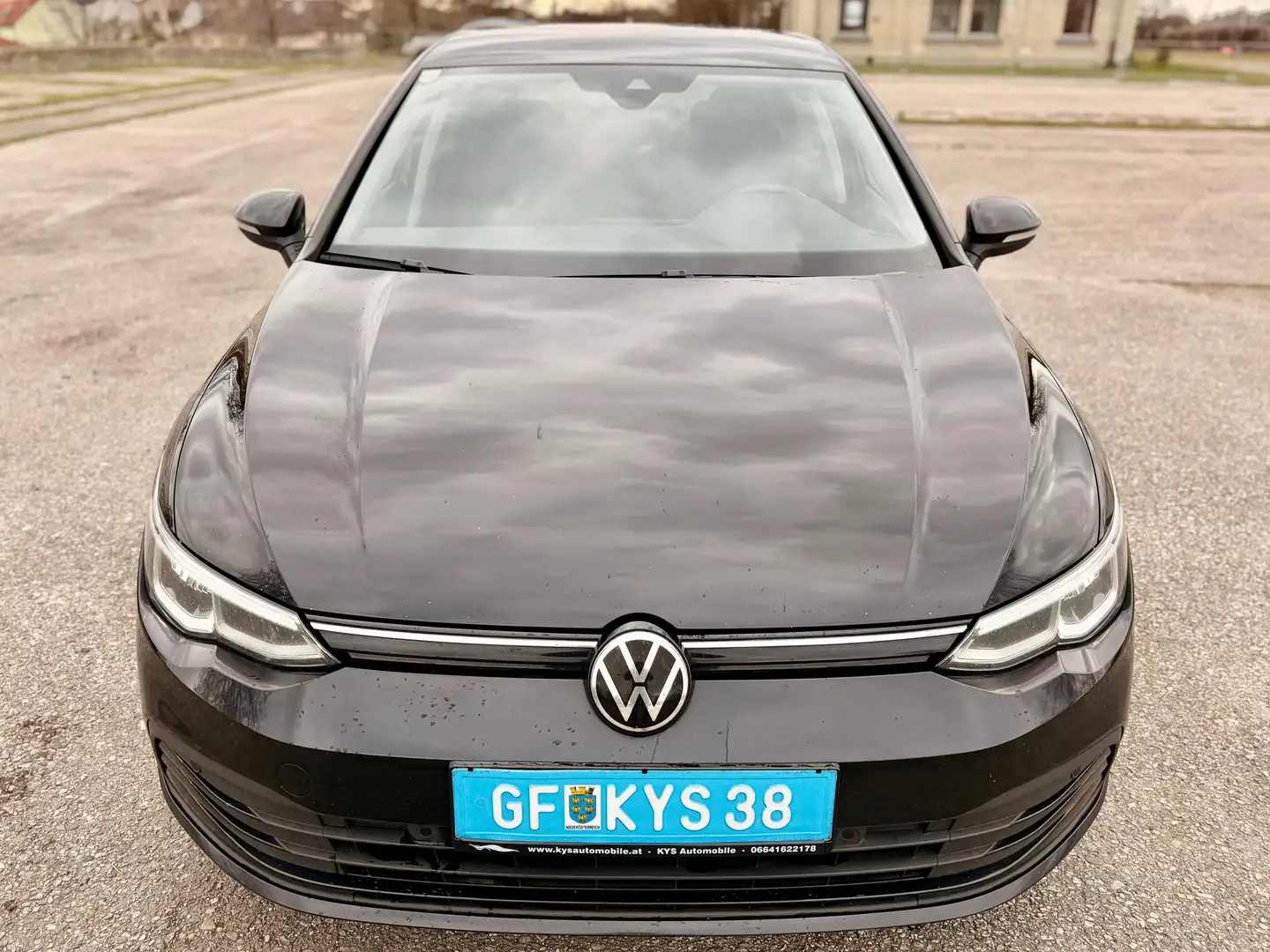 Volkswagen Golf VIII 2.0 TDI DSG Life/Business Schwarz - 1
