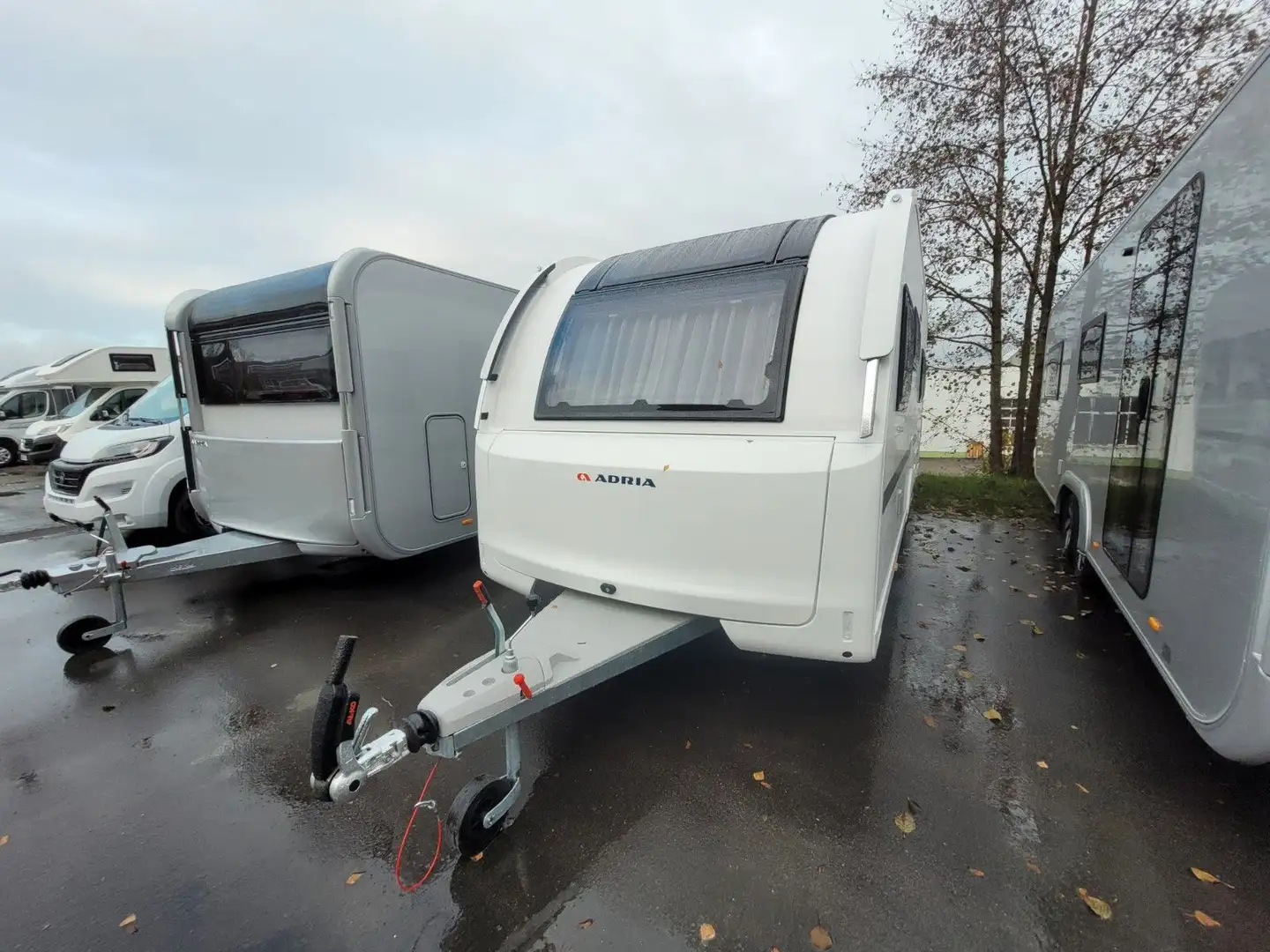 Adria Adora 572 UT Weiß - 1