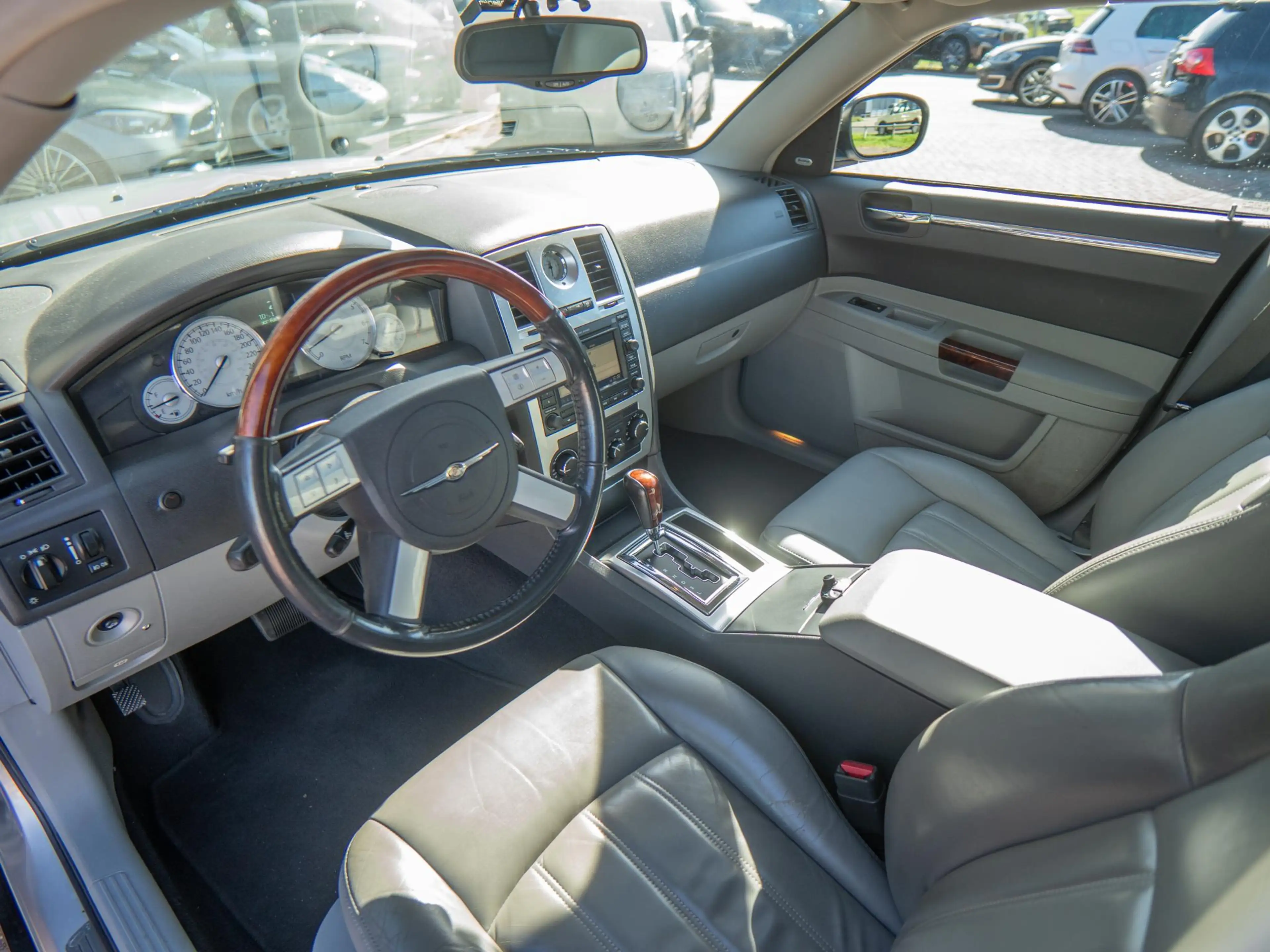 Chrysler 300C 3.5 V6 | Schuif/kantel dak | Stoelverwarming — photo 32