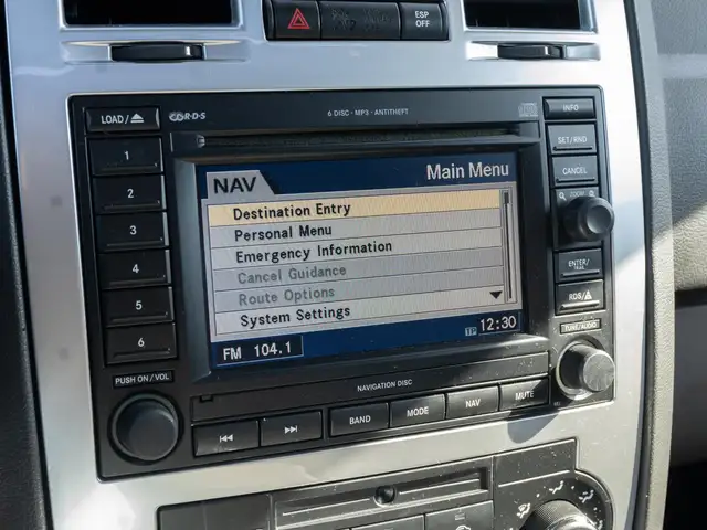 Chrysler 300c view 27